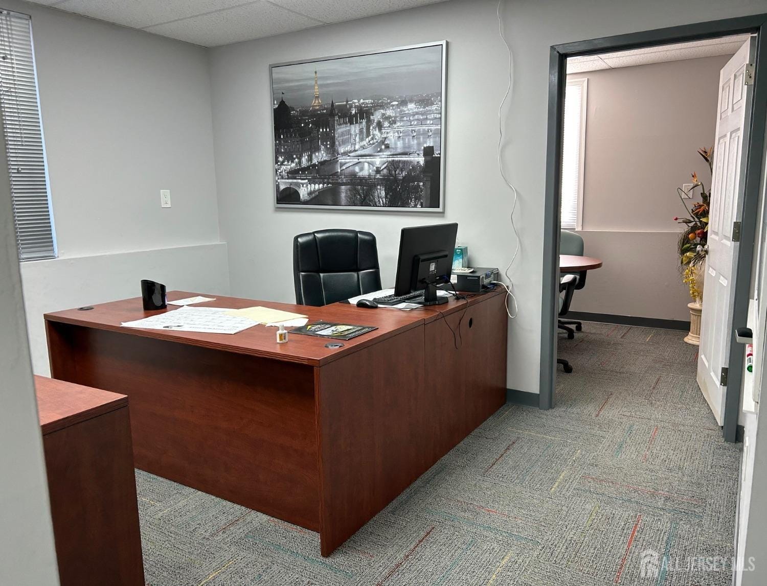 1967 Oak Tree Road Image 4