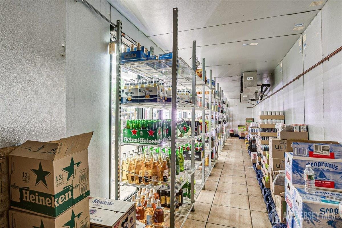 955 Frelinghuysen Avenue 957, Newark, NJ, 07114 image 28