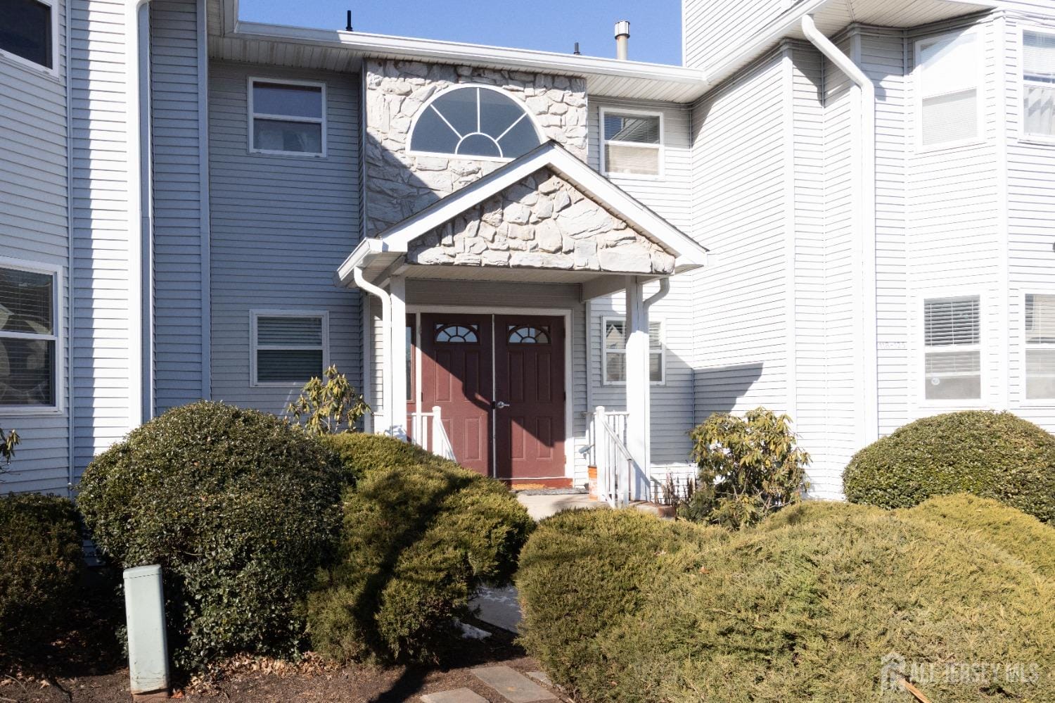 120 Exeter Court Image 1