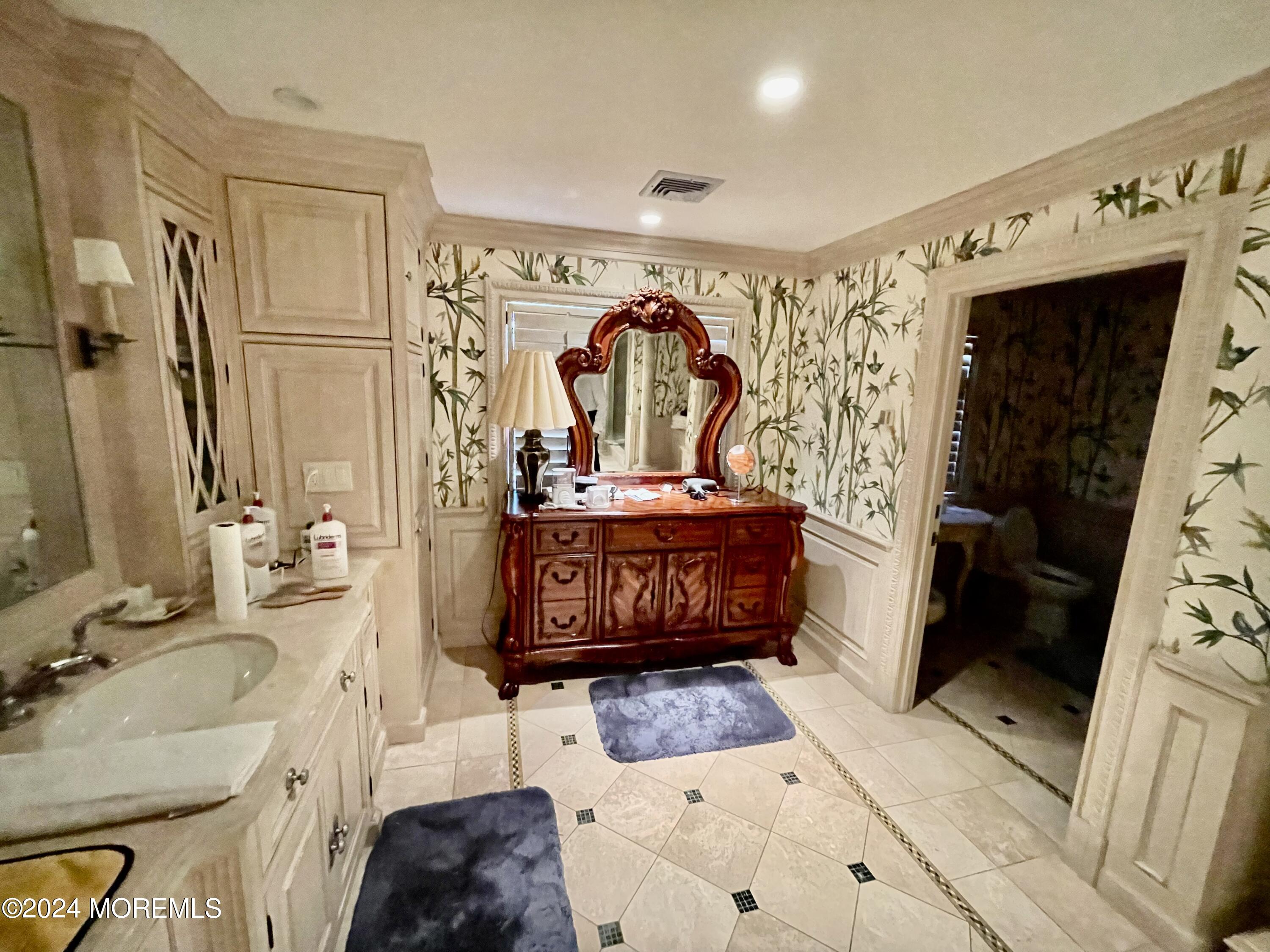 320 Algonquin Road, Franklin Lakes, NJ, 07417 image 22