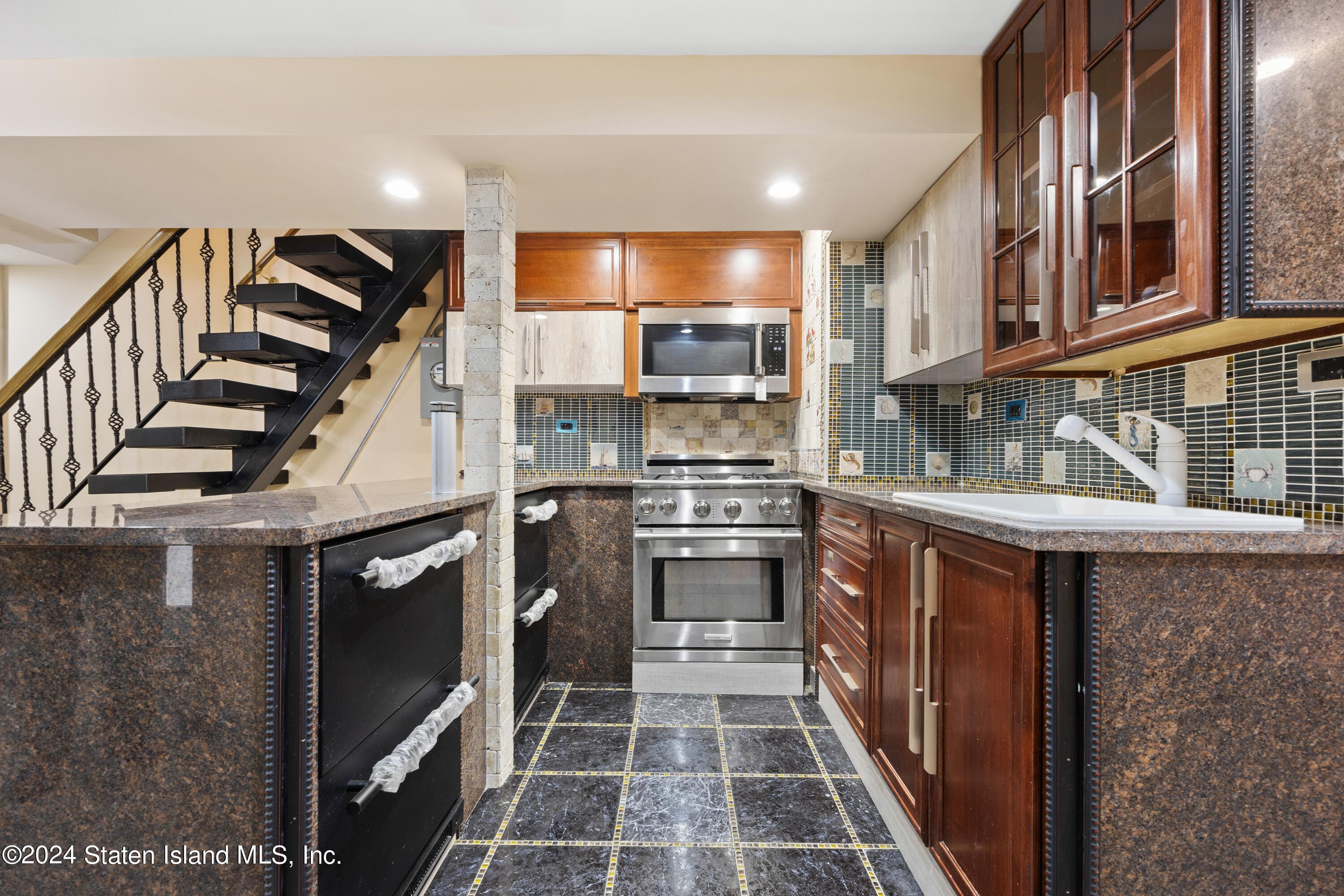 21 87th Street, Brooklyn, NY, 11209 image 38