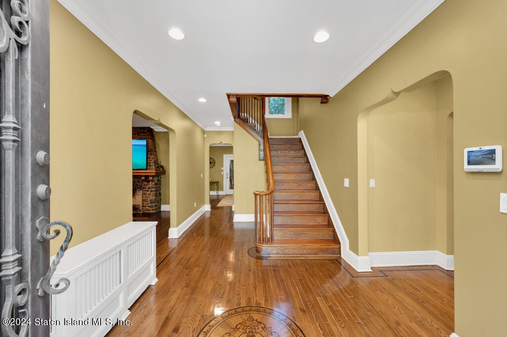 262 Howard Avenue Image 5