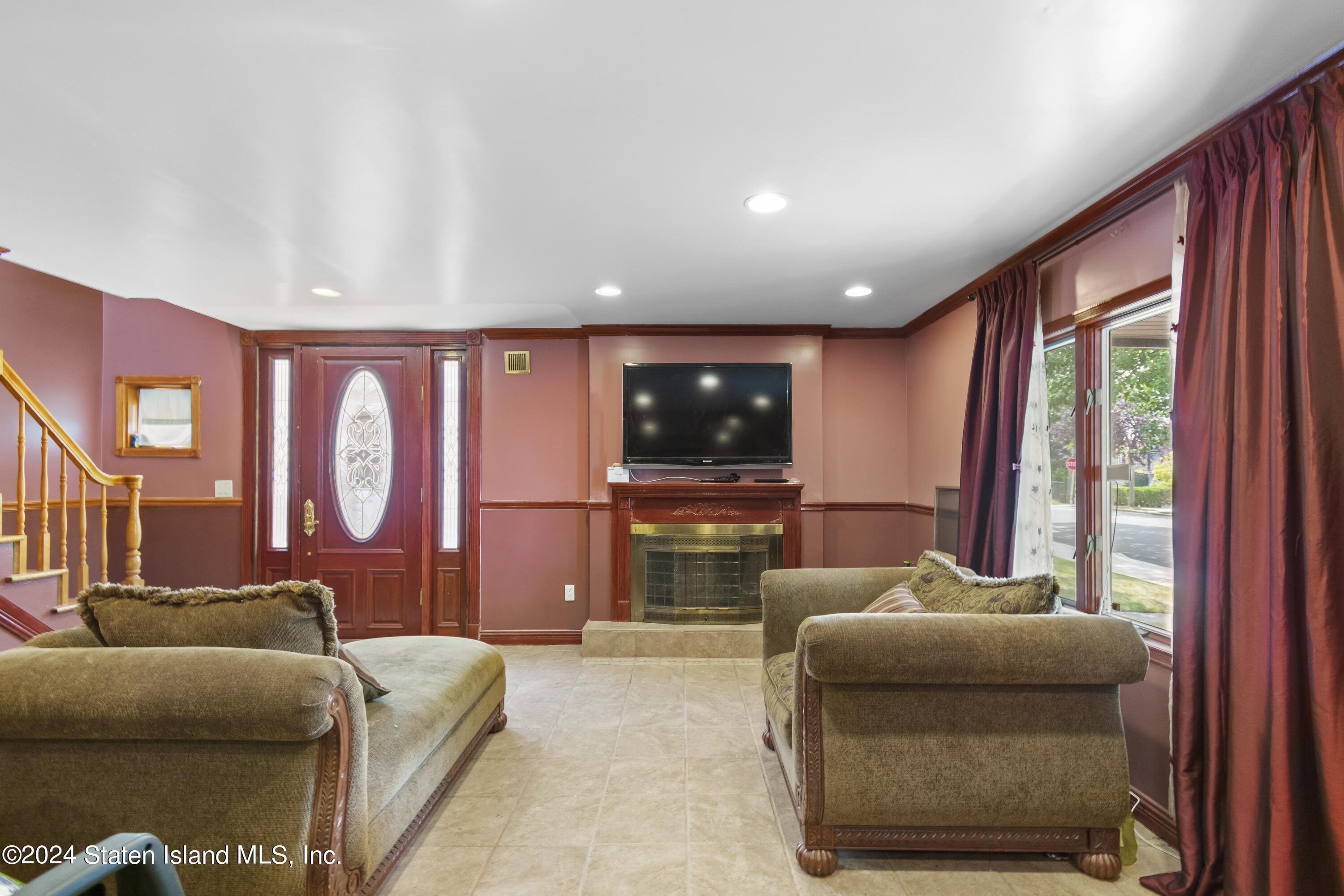 619 Ingram Avenue Image 5