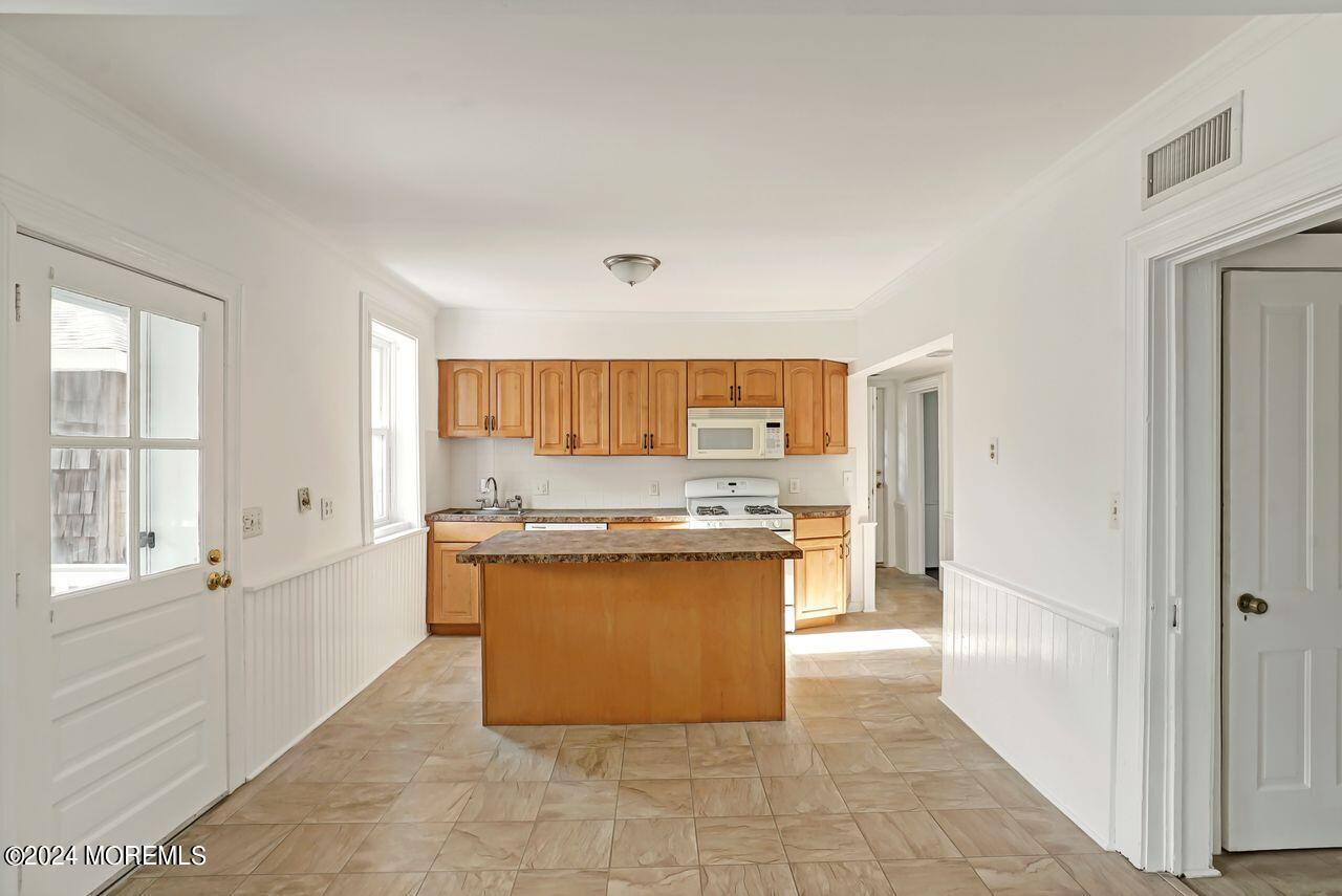 551 East Avenue, Bay Head, NJ, 08742 image 9