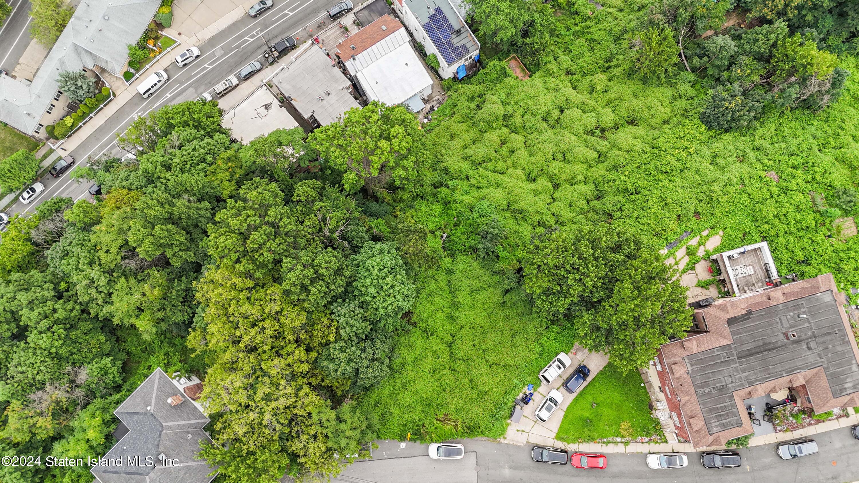 47 Tompkins Circle Image 3