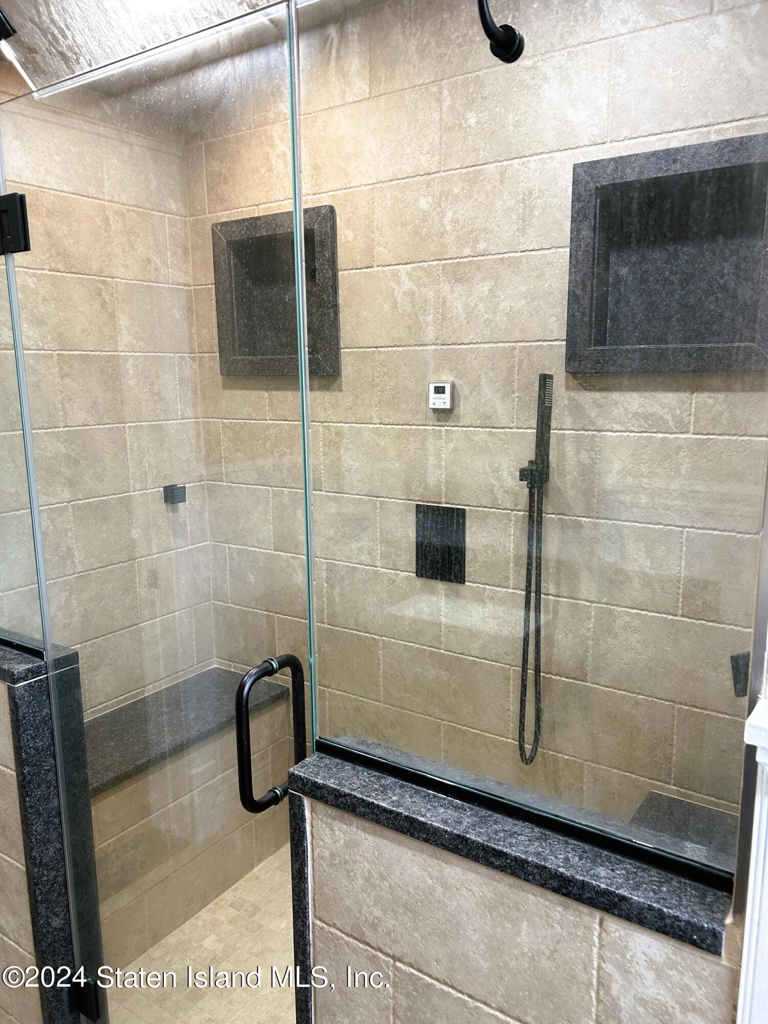 65 Alter Avenue Image 4