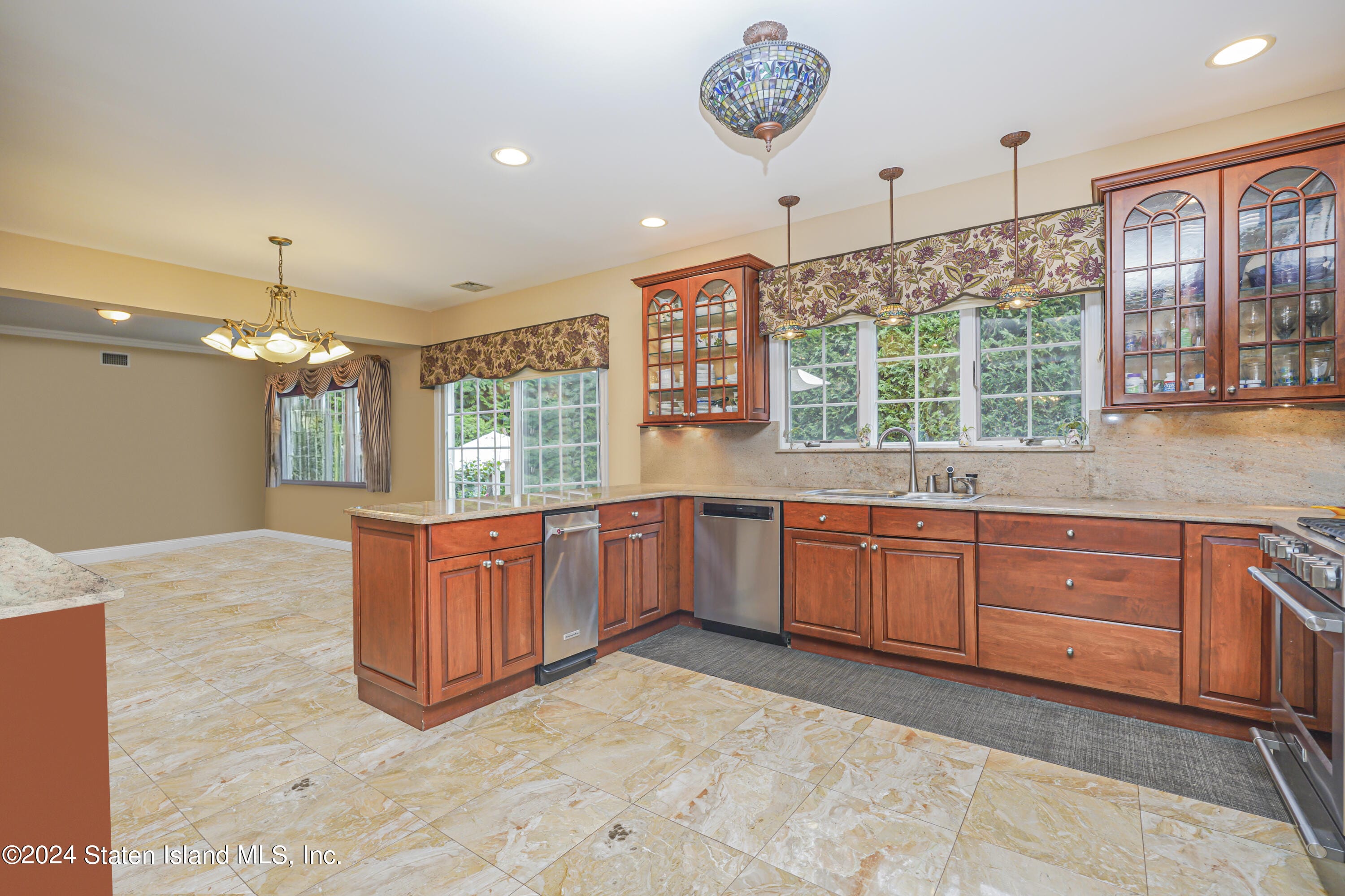 15 The Oval, Staten Island, NY, 10304 image 15