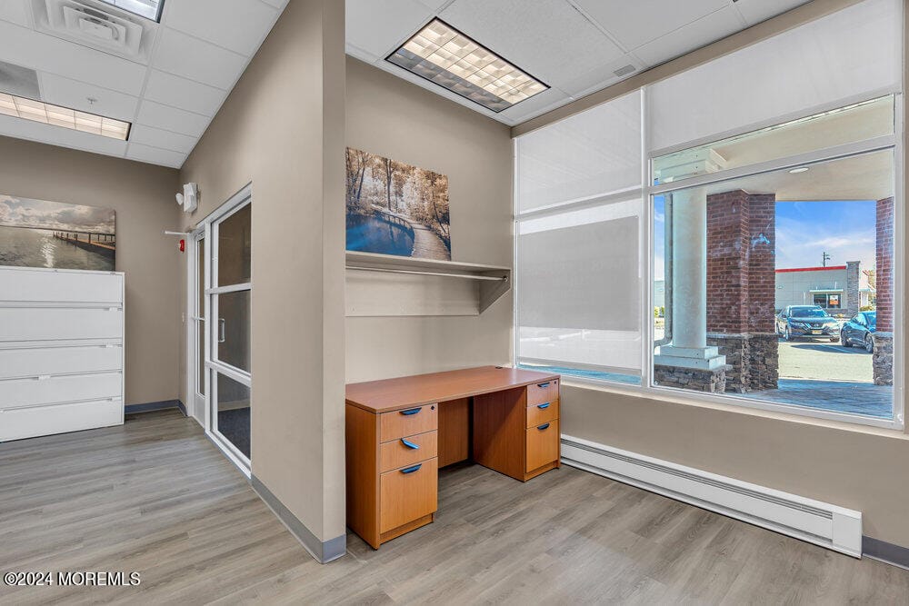 353 N County Line Road Image 4