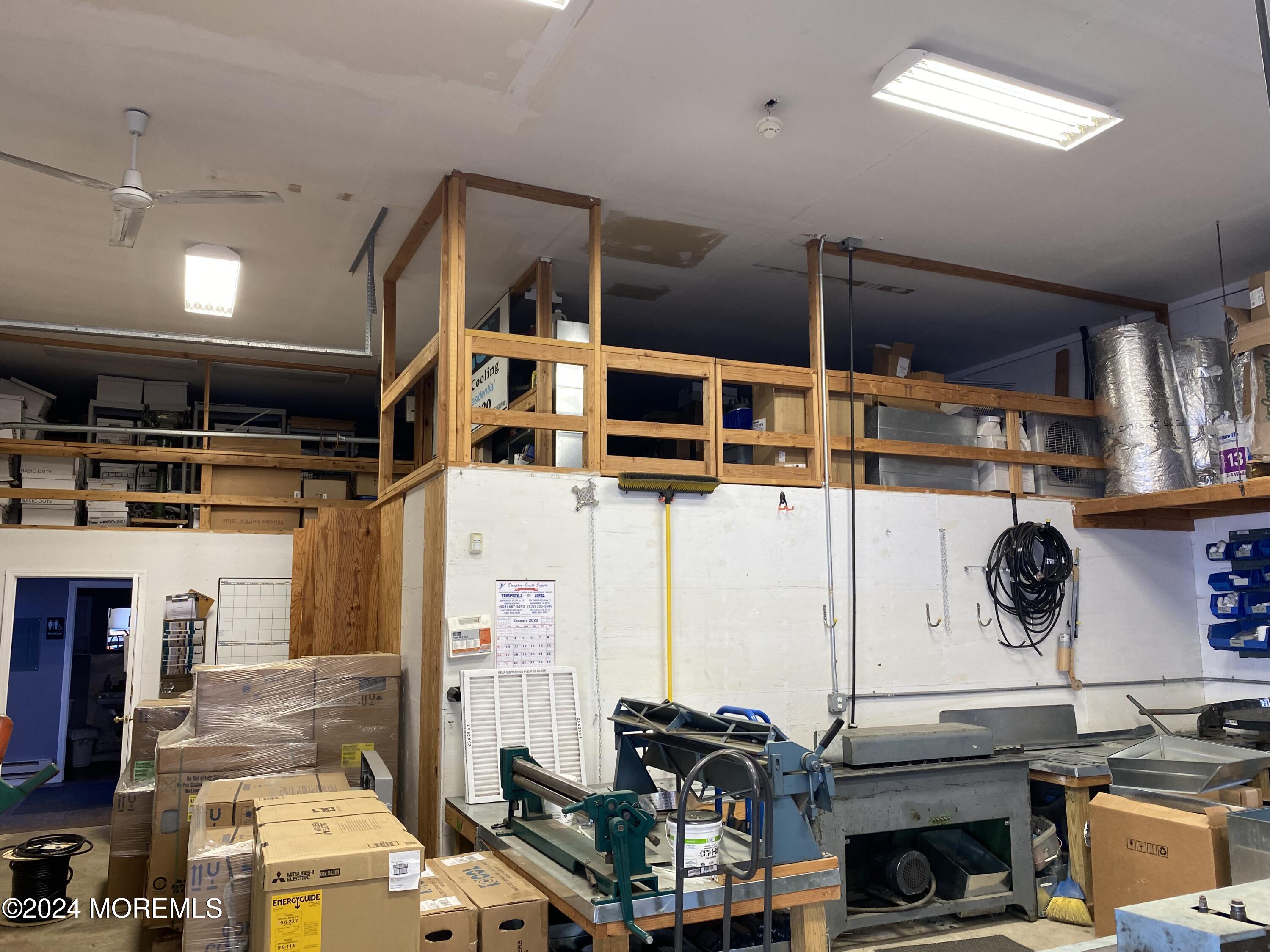 1889 Route 9 98-99 Image 5