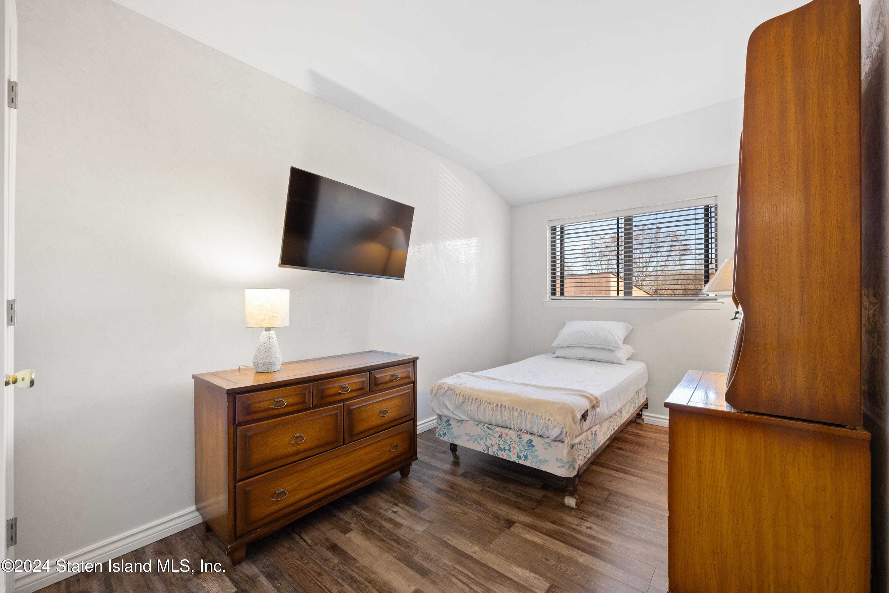 72 Alan Loop, Staten Island, NY, 10304 image 8