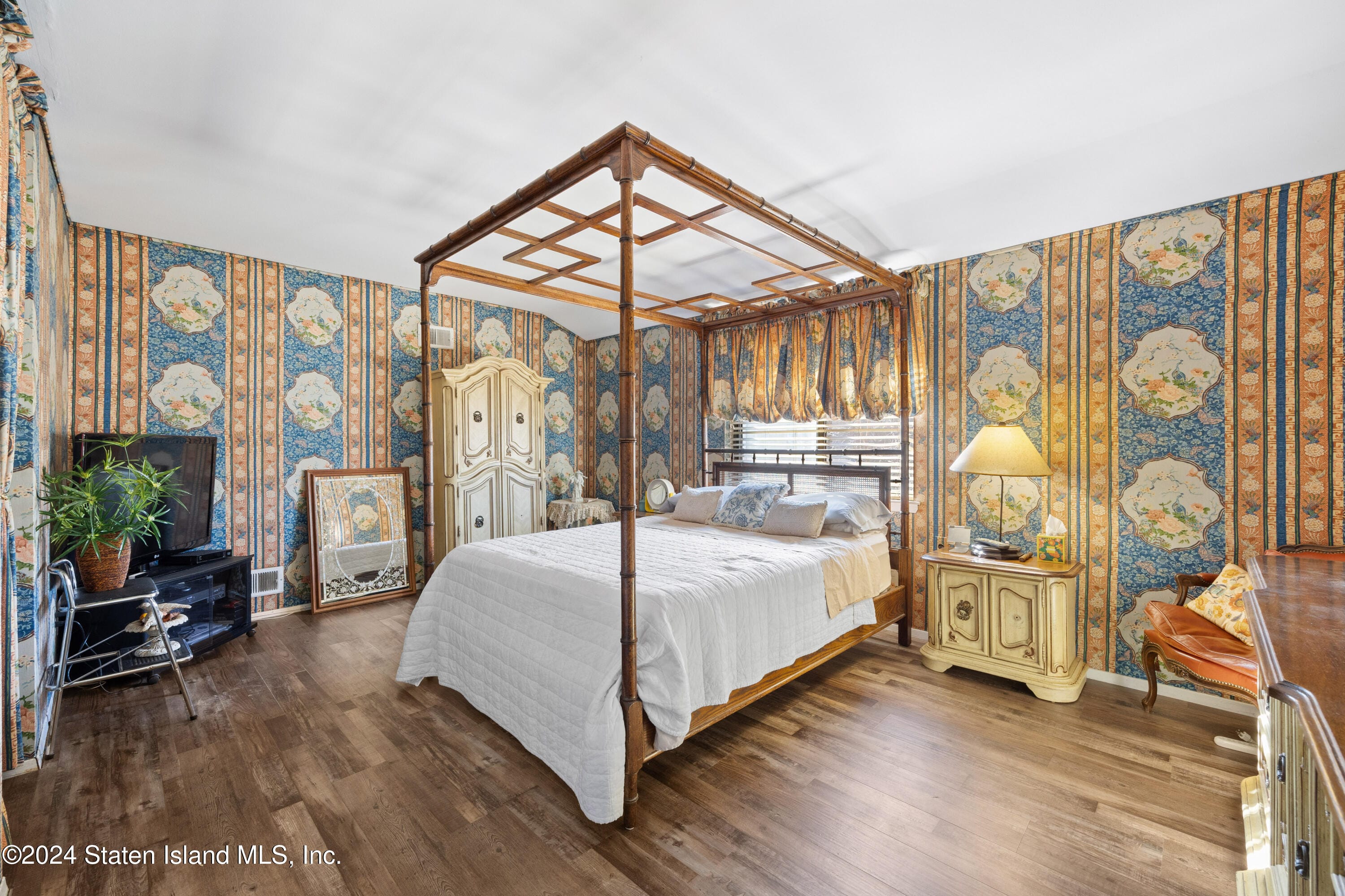 72 Alan Loop, Staten Island, NY, 10304 image 12