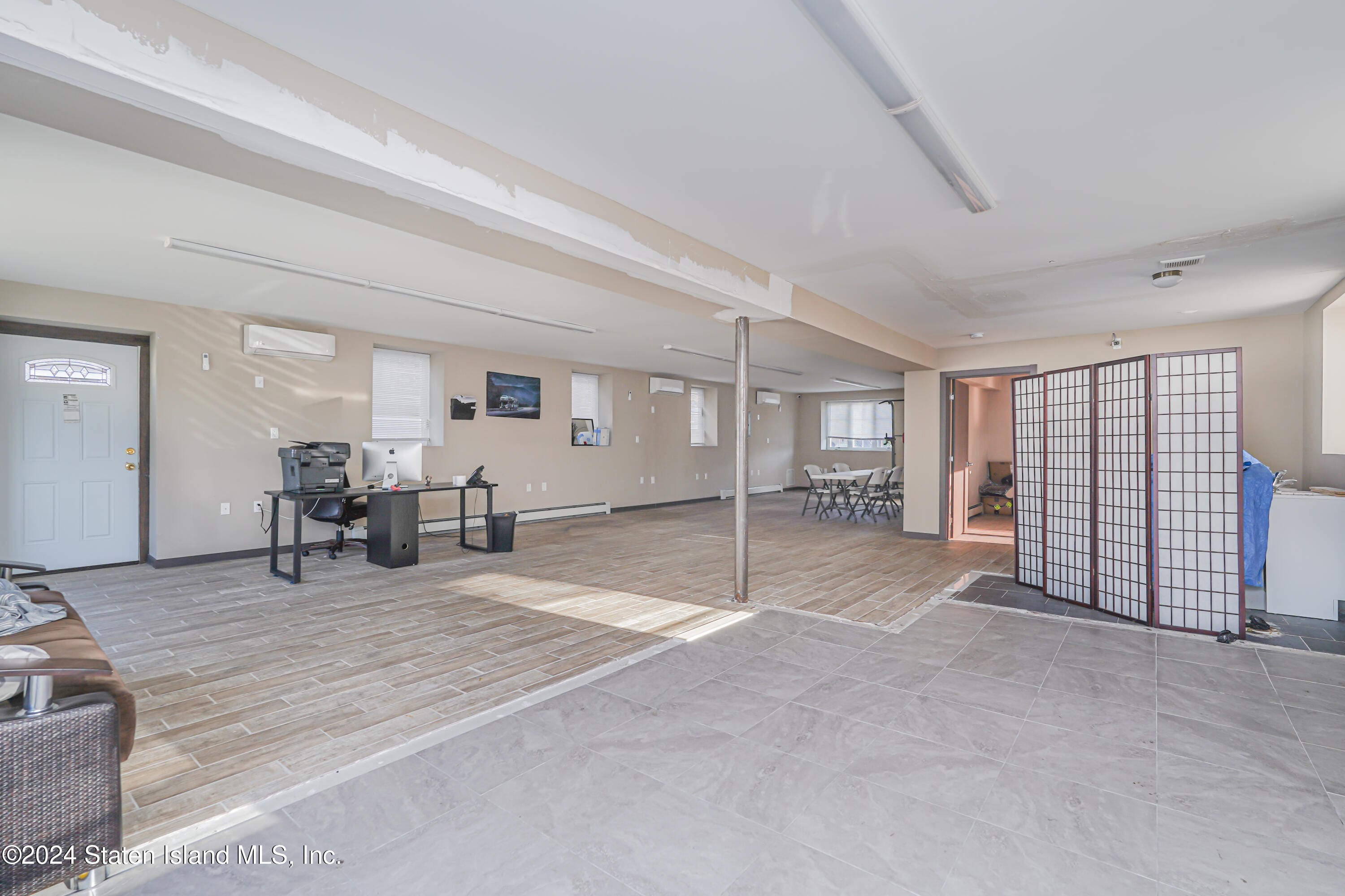 2981 Hylan Boulevard Image 5