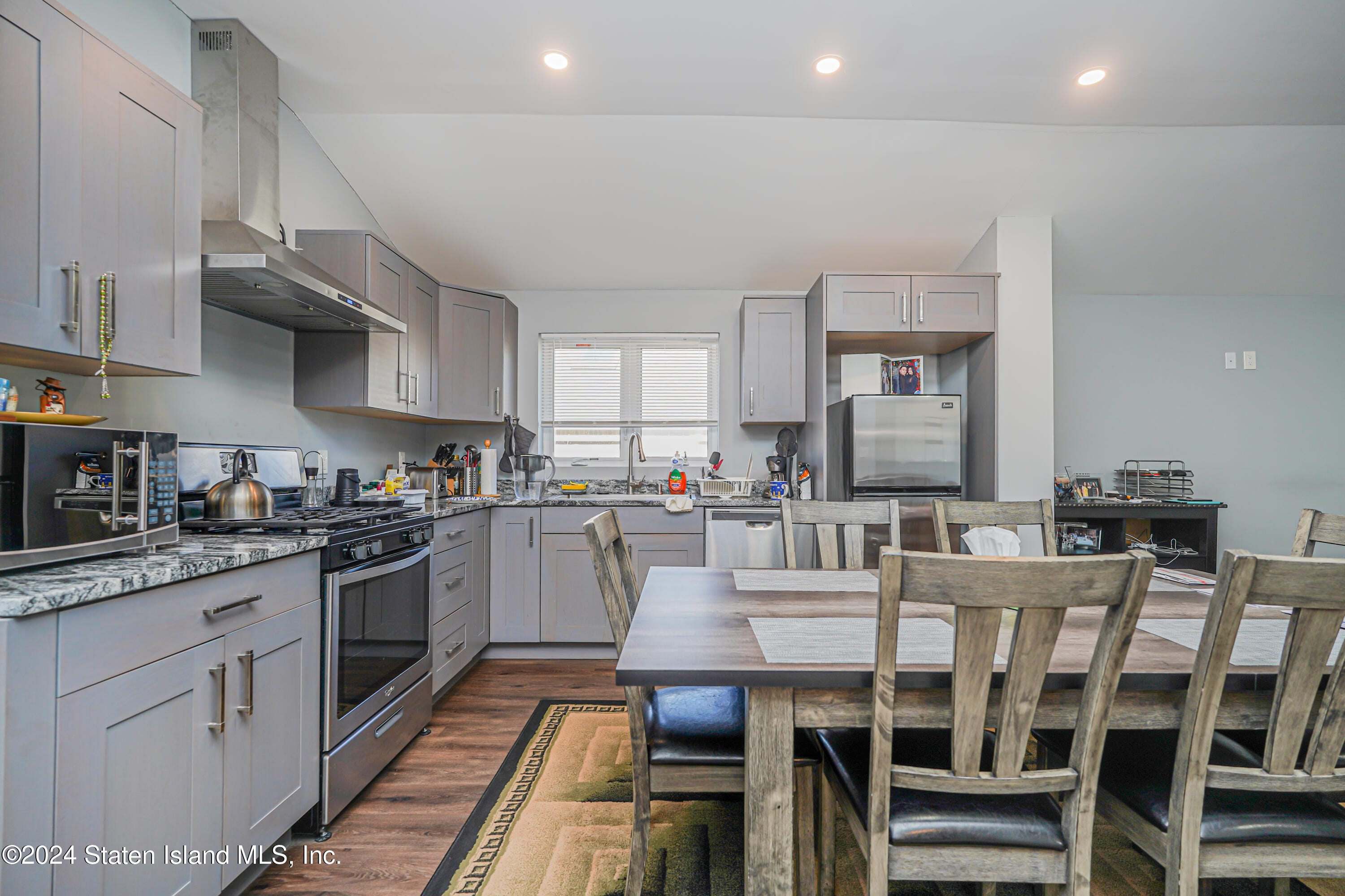 2981 Hylan Boulevard, Staten Island, NY, 10306 image 12