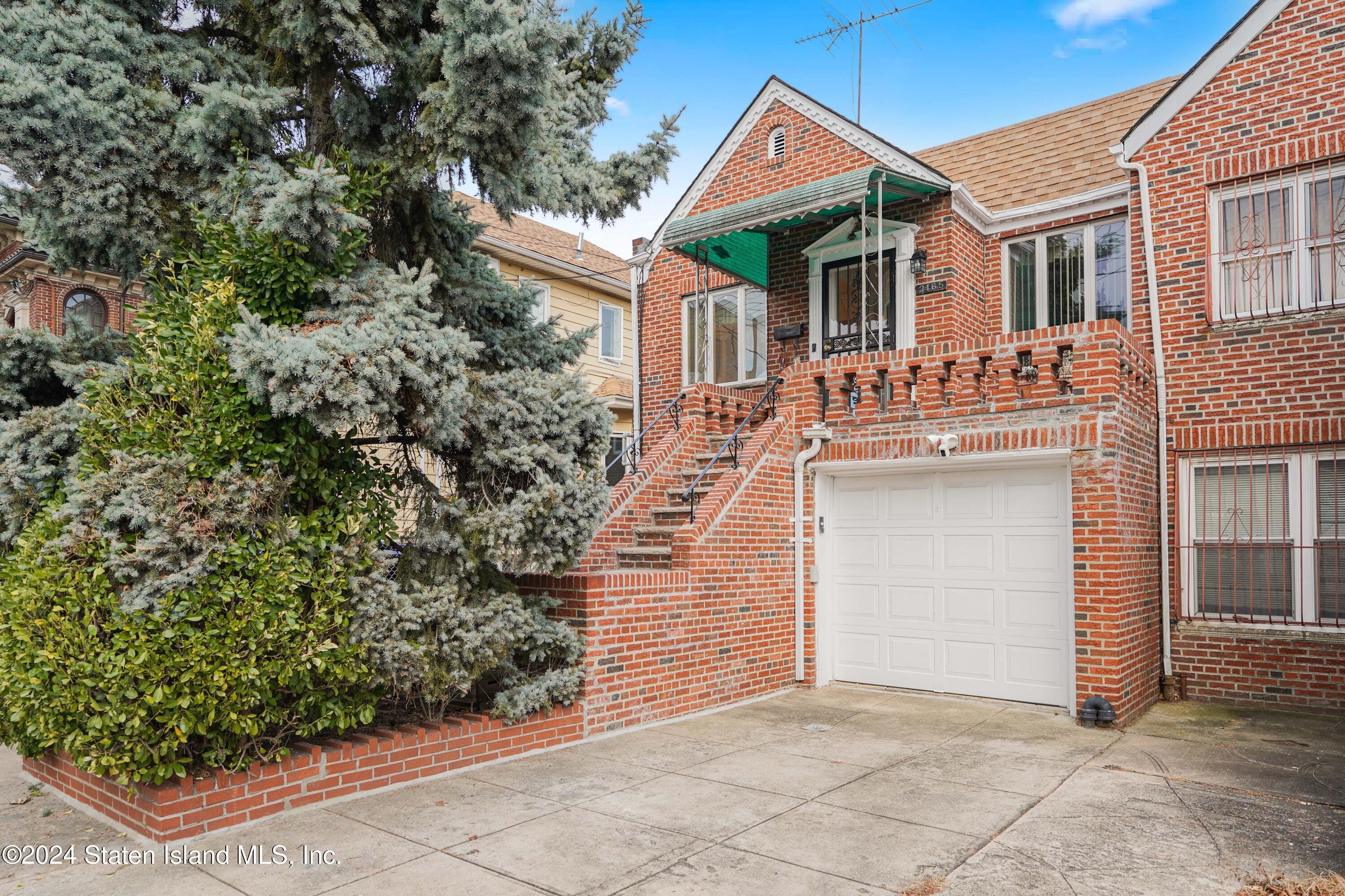 2165 Homecrest Avenue Image 1