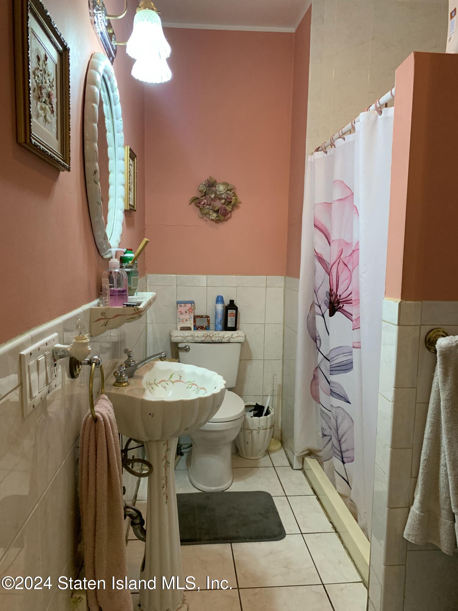 21 Father Capodanno Boulevard, Staten Island, NY, 10305 image 17