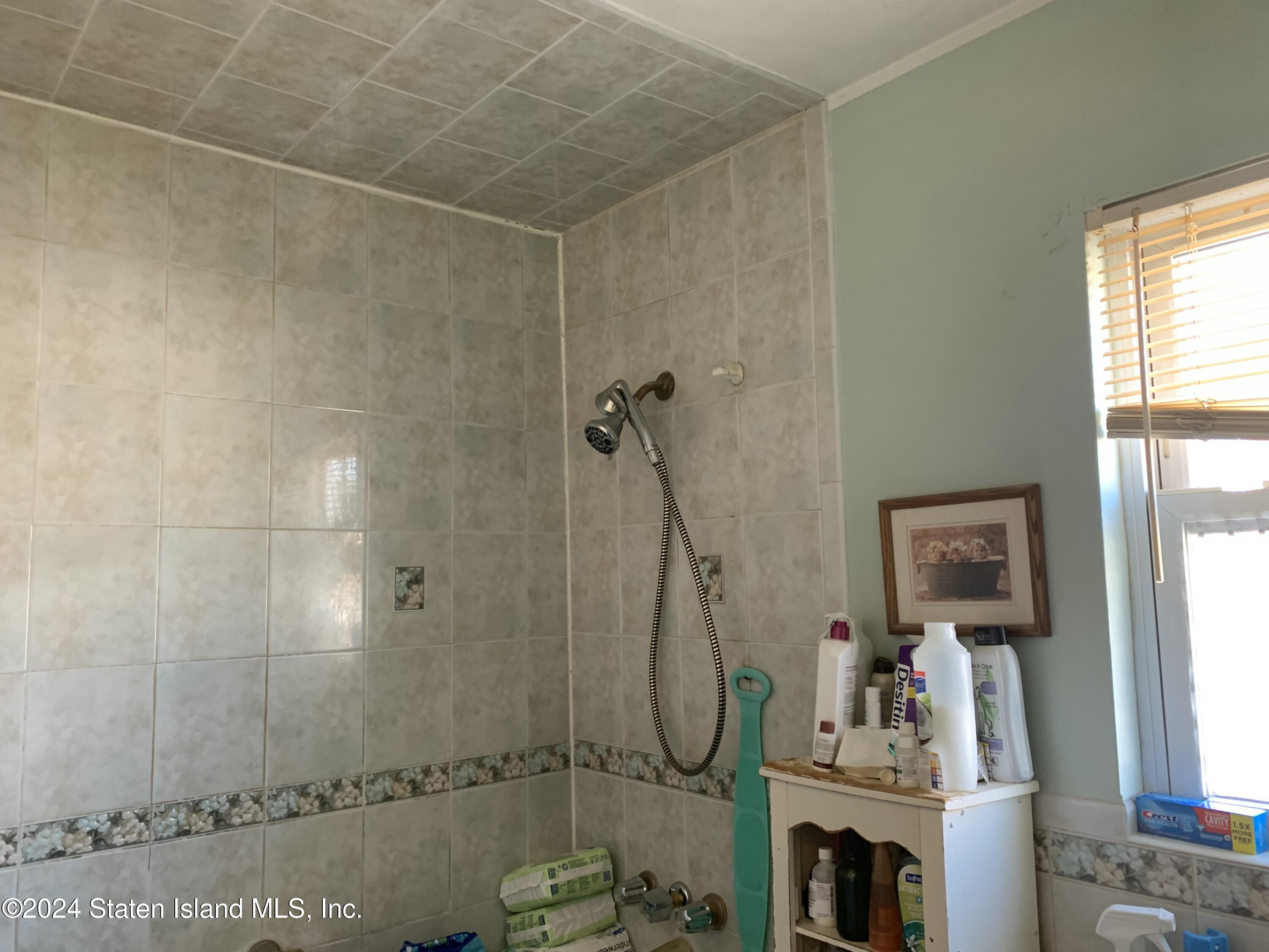 21 Father Capodanno Boulevard, Staten Island, NY, 10305 image 22