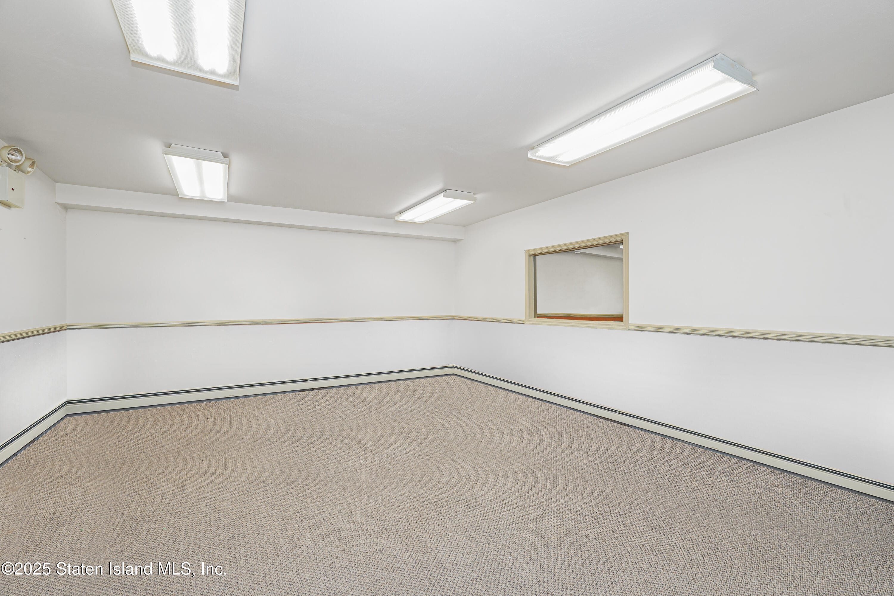 85-0 Elmwood Park Drive Image 4