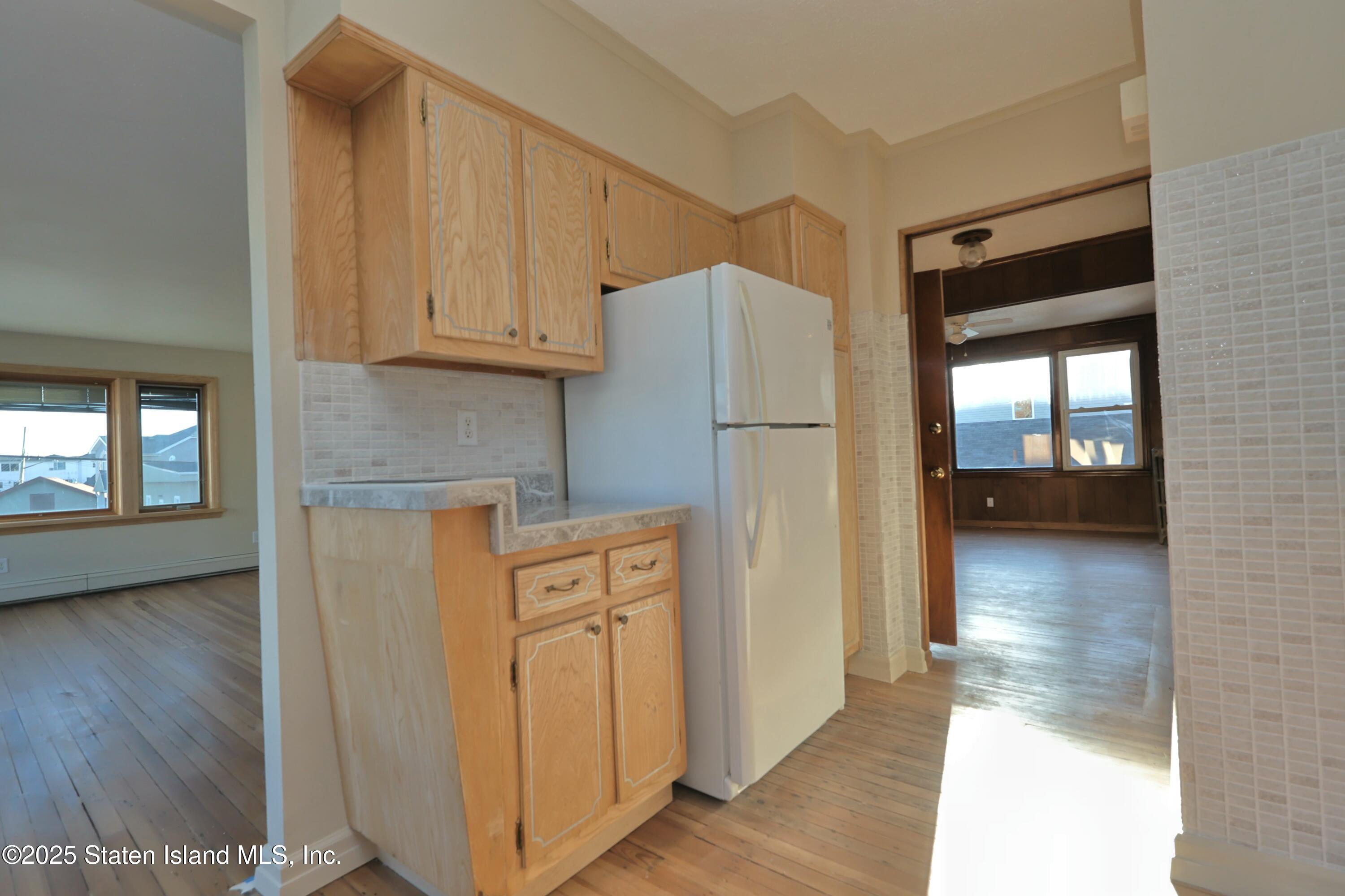81 Robin Road, Staten Island, NY, 10305 image 18