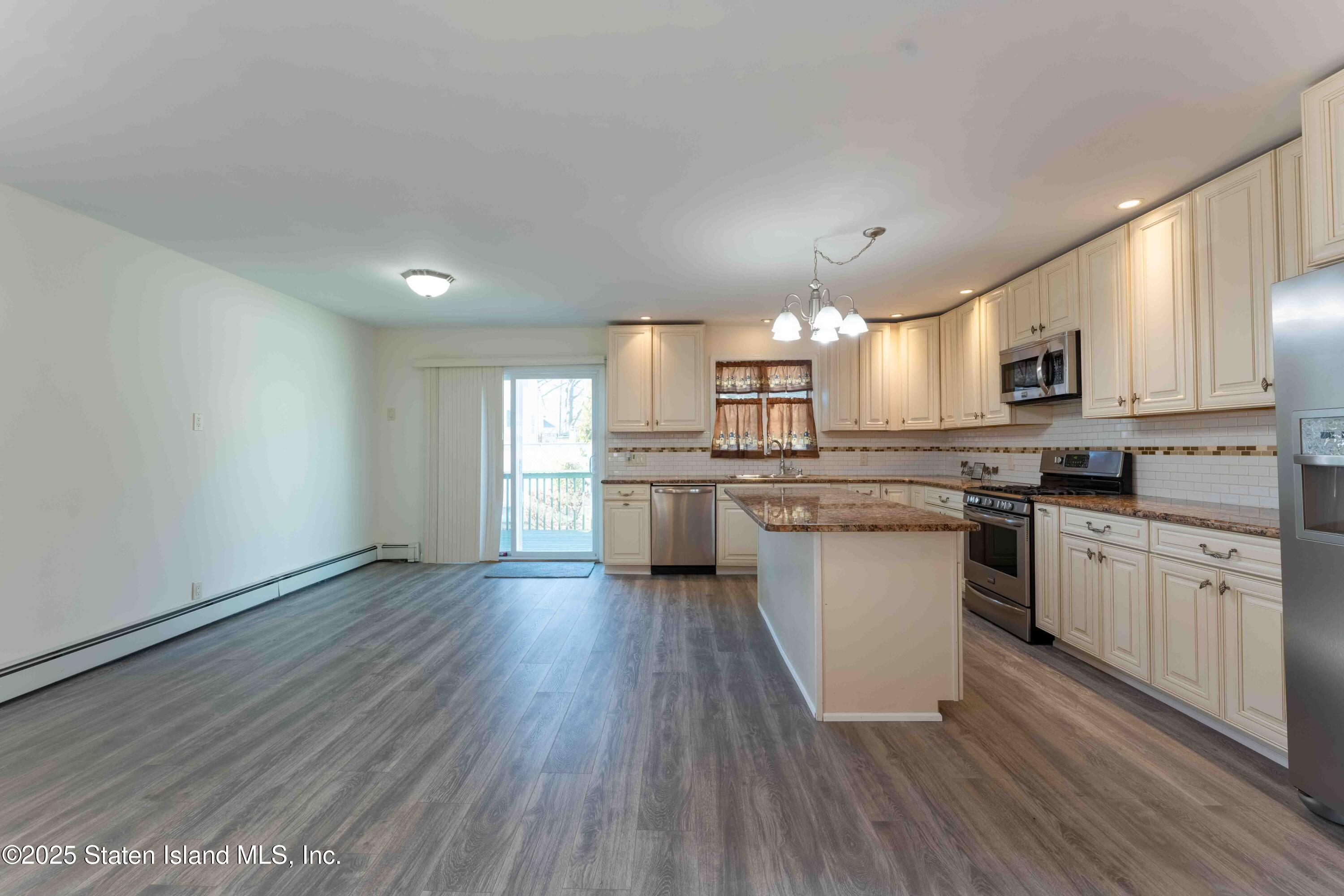 253 Weed Avenue, Staten Island, NY, 10306 image 17