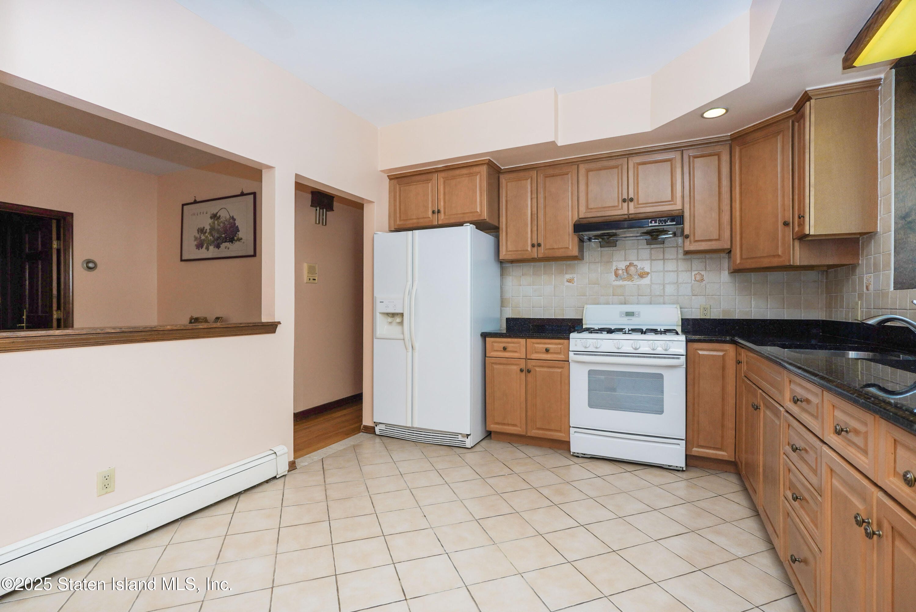 41 Bennett Place, Staten Island, NY, 10312 image 68