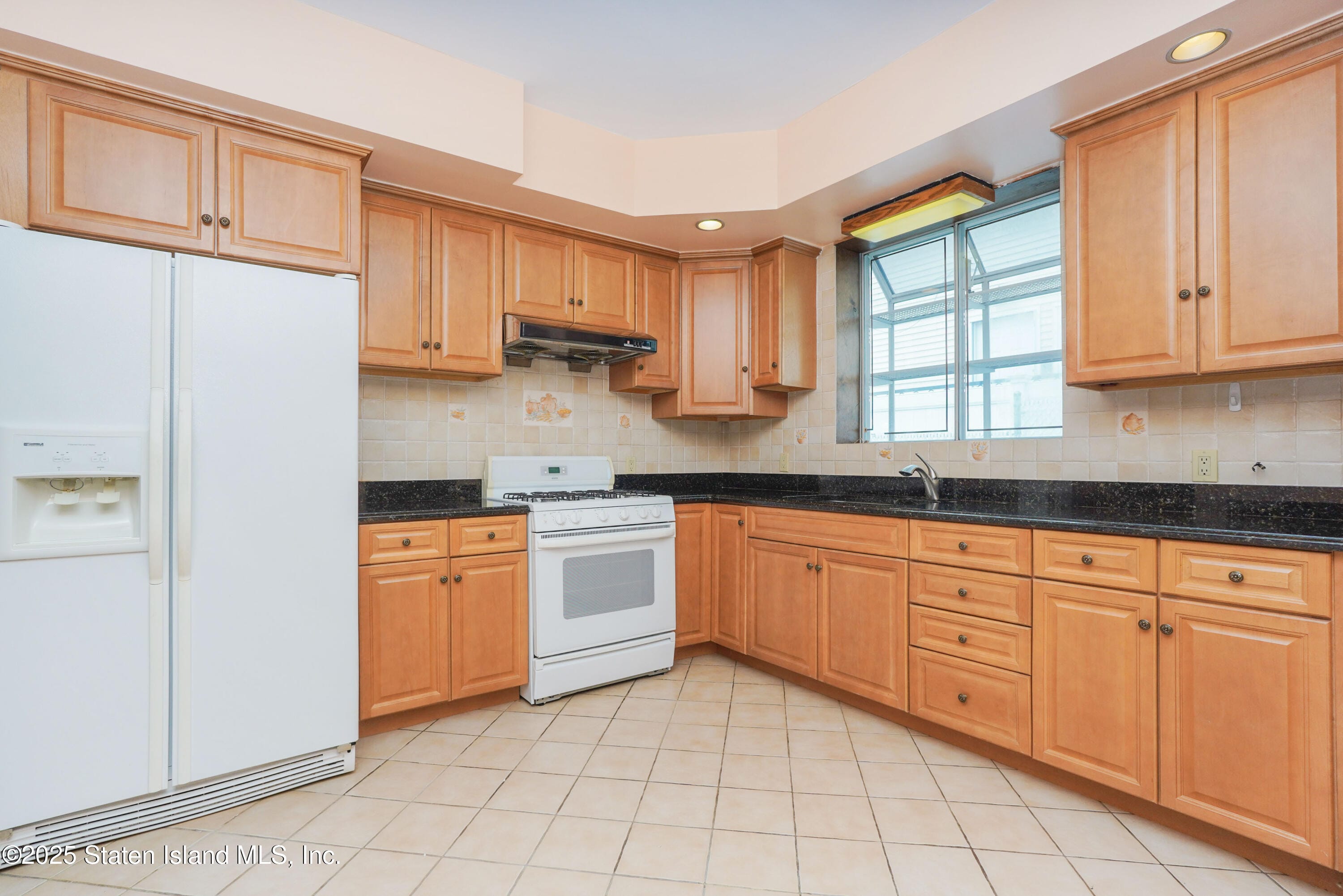 41 Bennett Place, Staten Island, NY, 10312 image 69