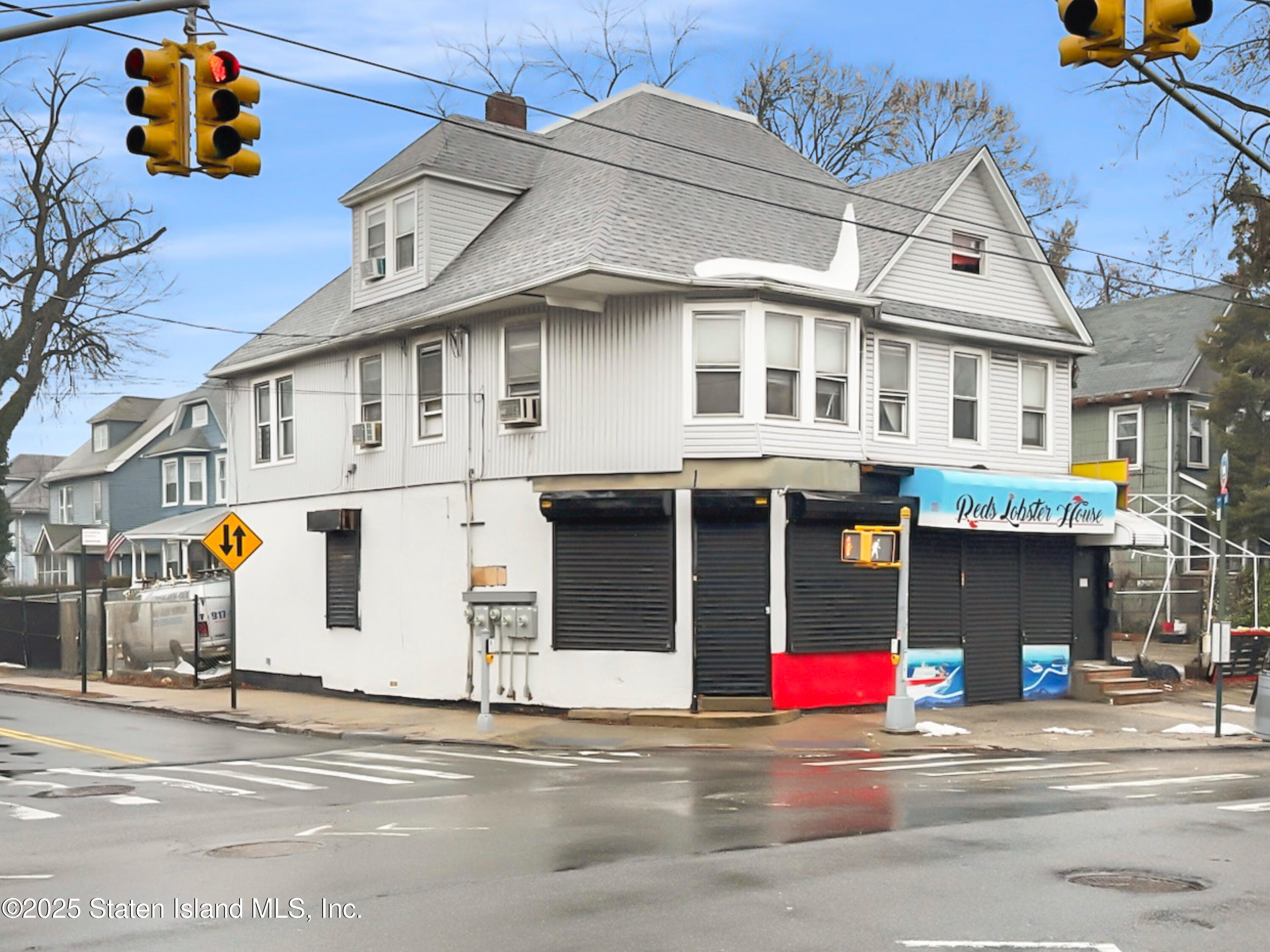 448-452 Clove Road Image 1