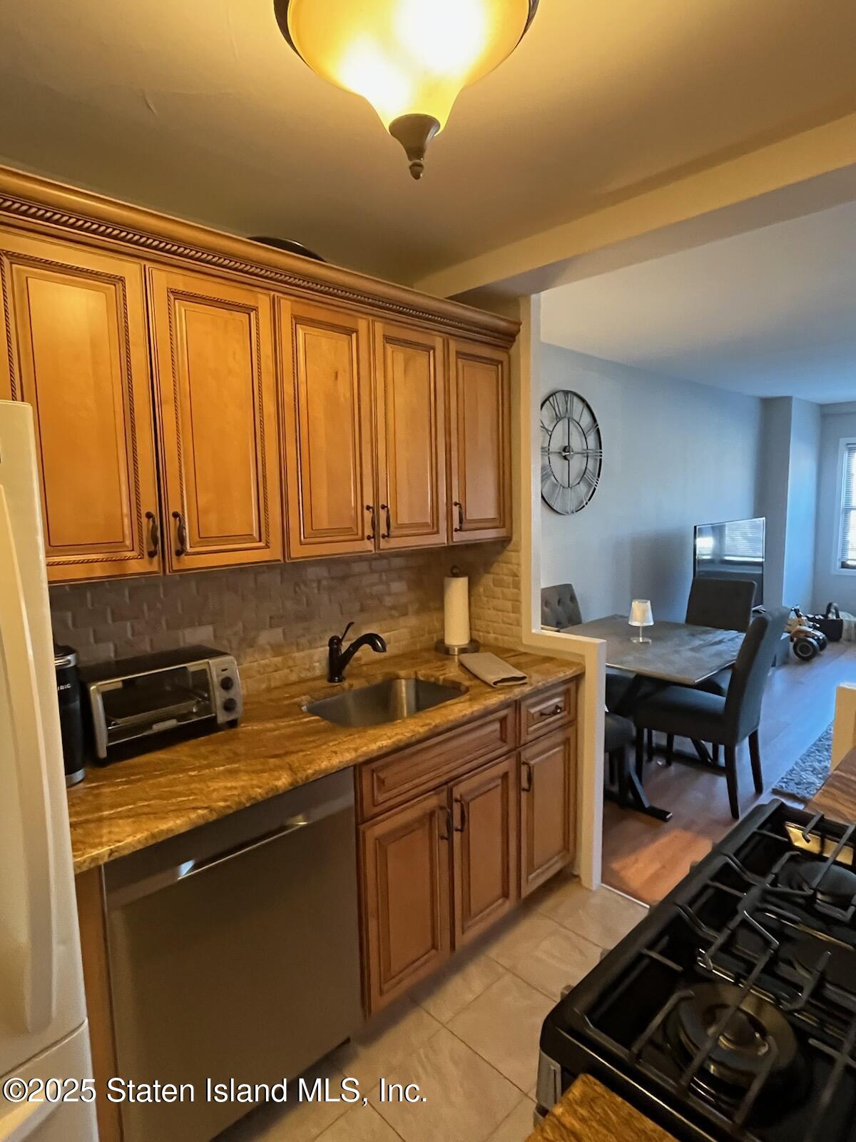 1100 Clove Road 2-E, Staten Island, NY, 10301 image 15