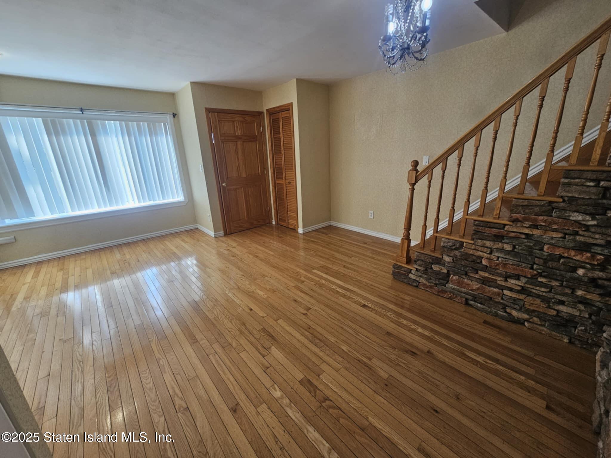 58 Selvin Loop, Staten Island, NY, 10303 image 6