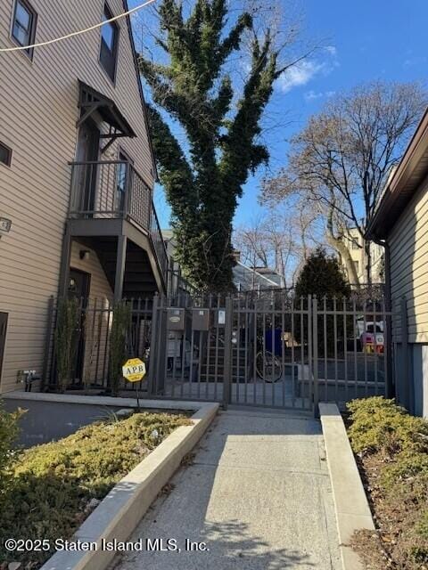 145 Westervelt Avenue Image 4