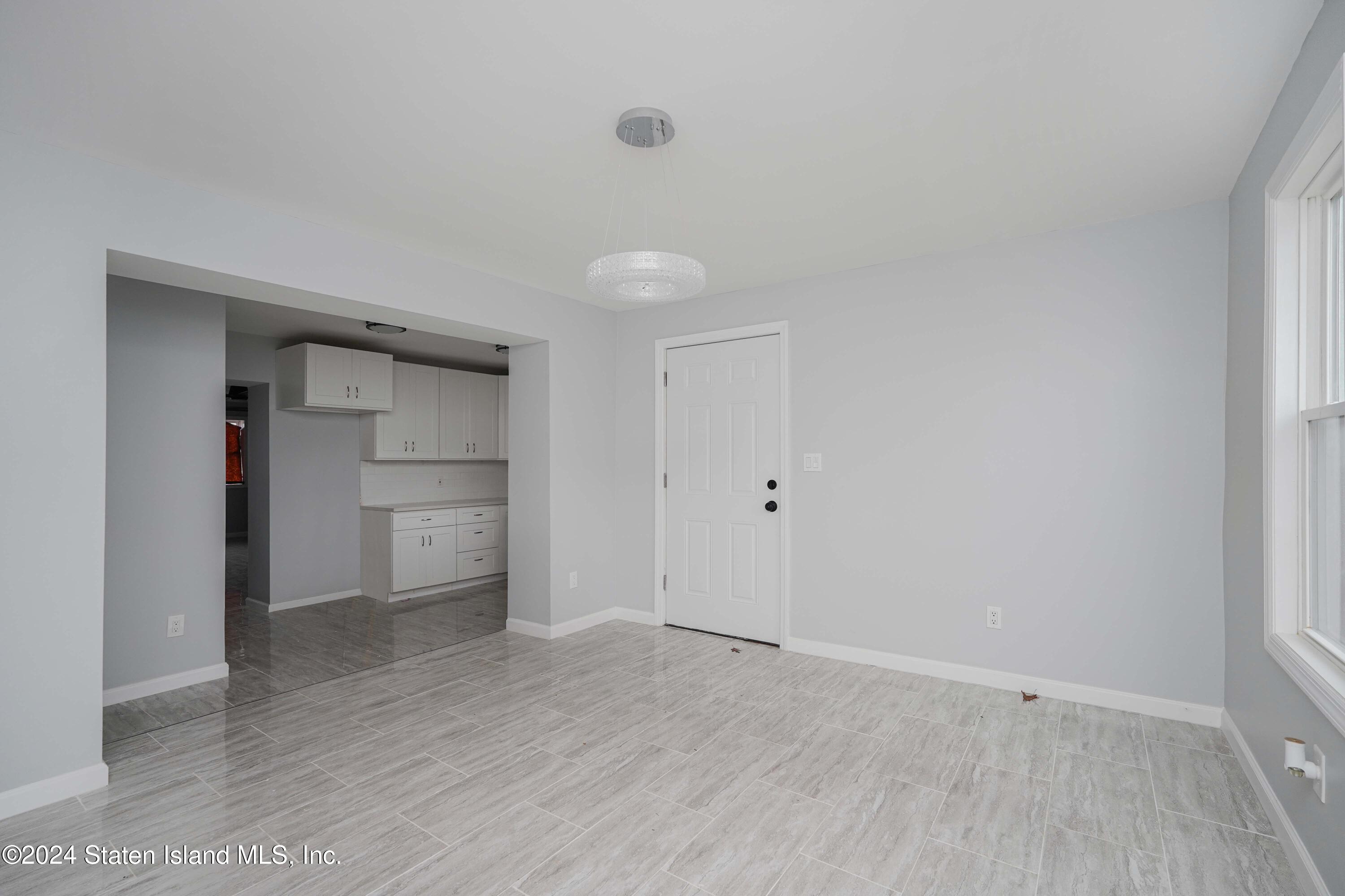 446 Tompkins Avenue, Staten Island, NY, 10305 image 22