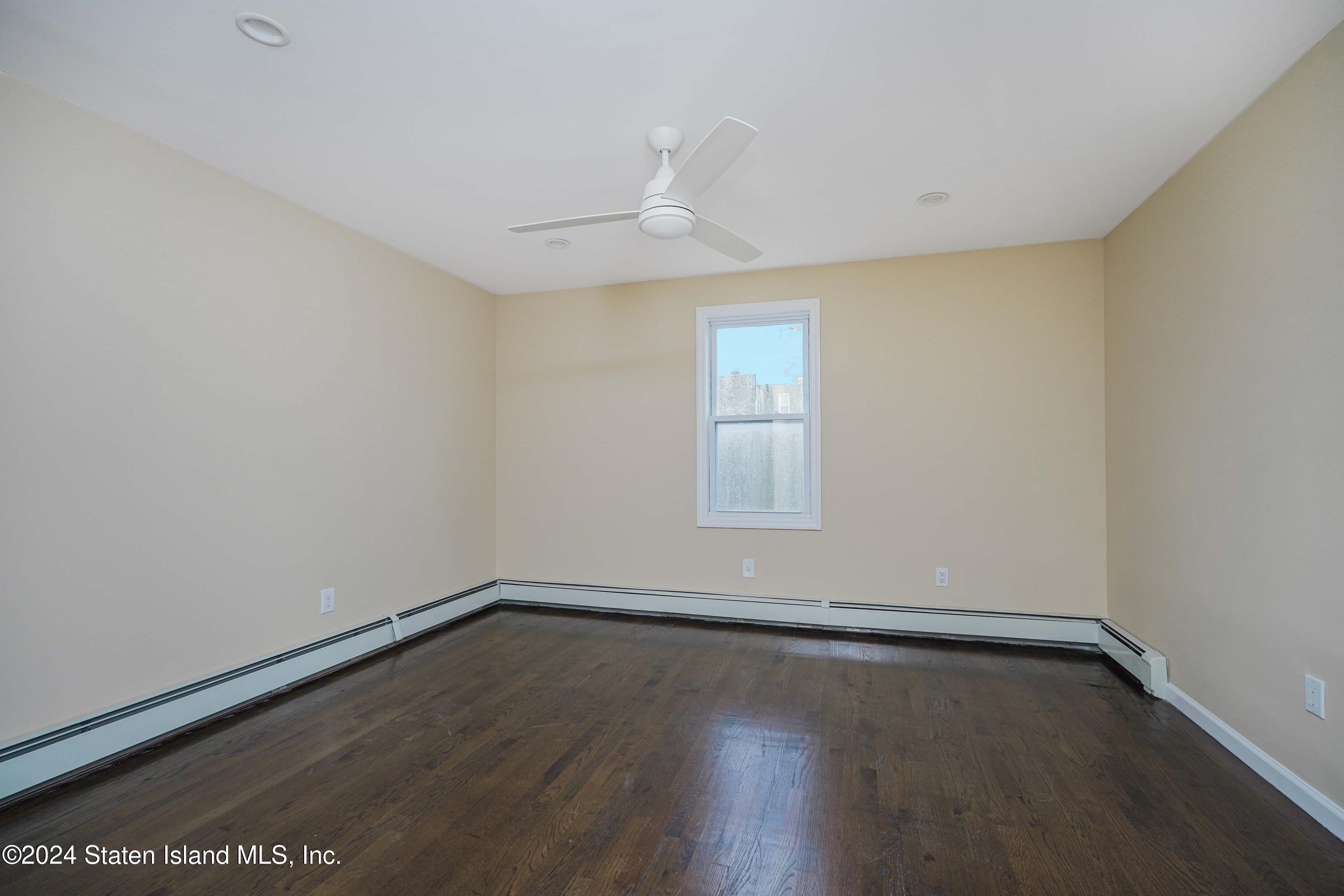 446 Tompkins Avenue, Staten Island, NY, 10305 image 25