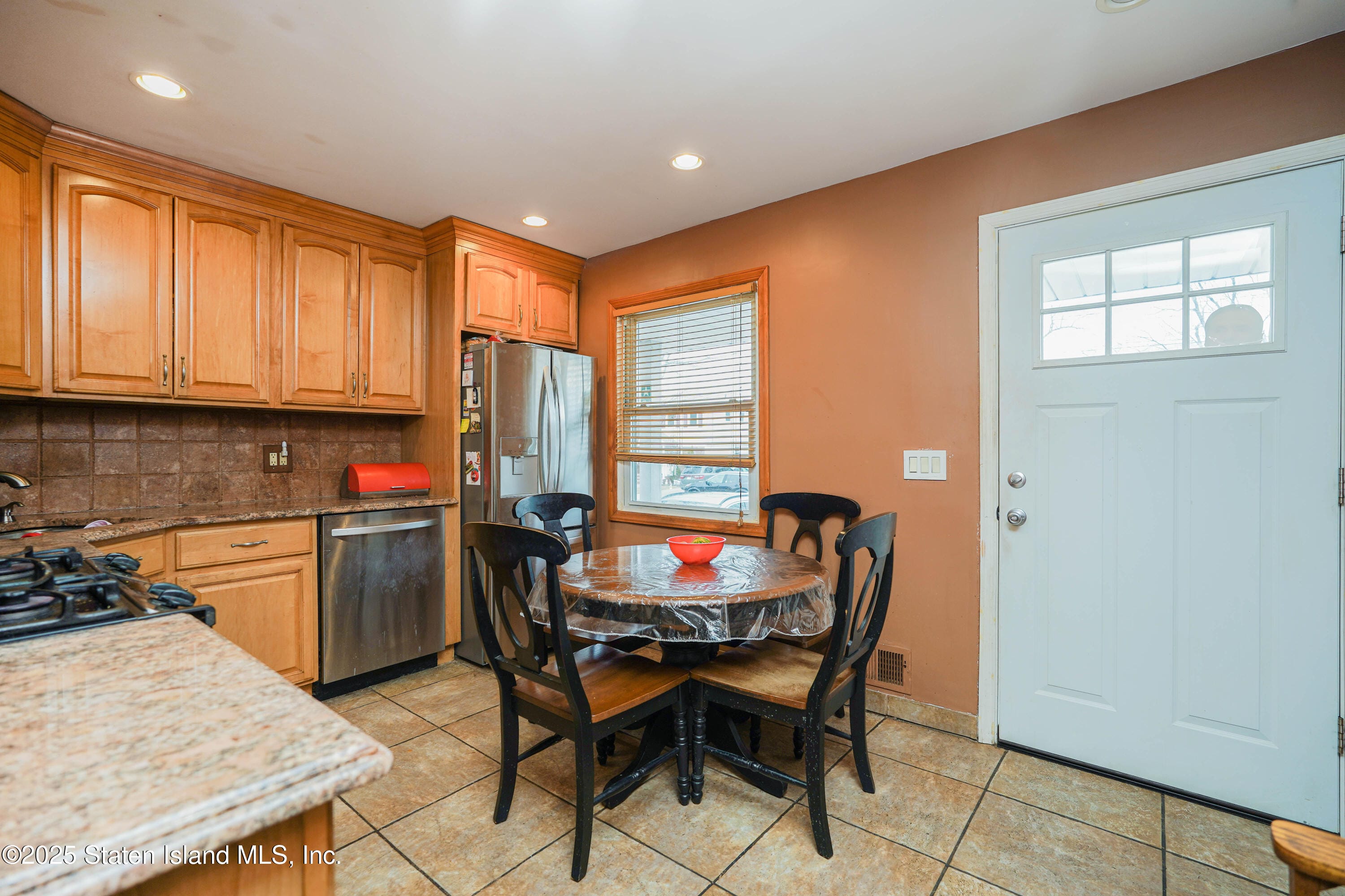 108 E Macon Avenue Image 5