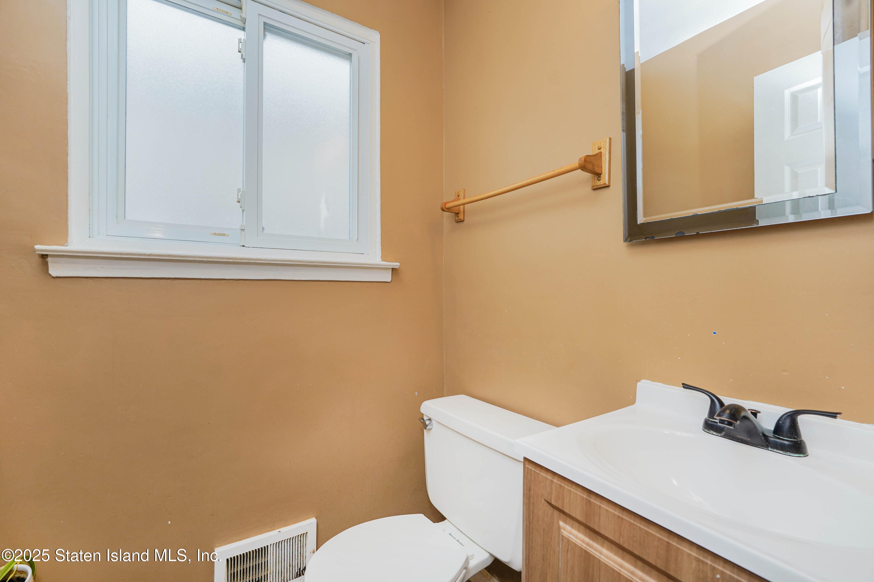 108 E Macon Avenue, Staten Island, NY, 10308 image 13