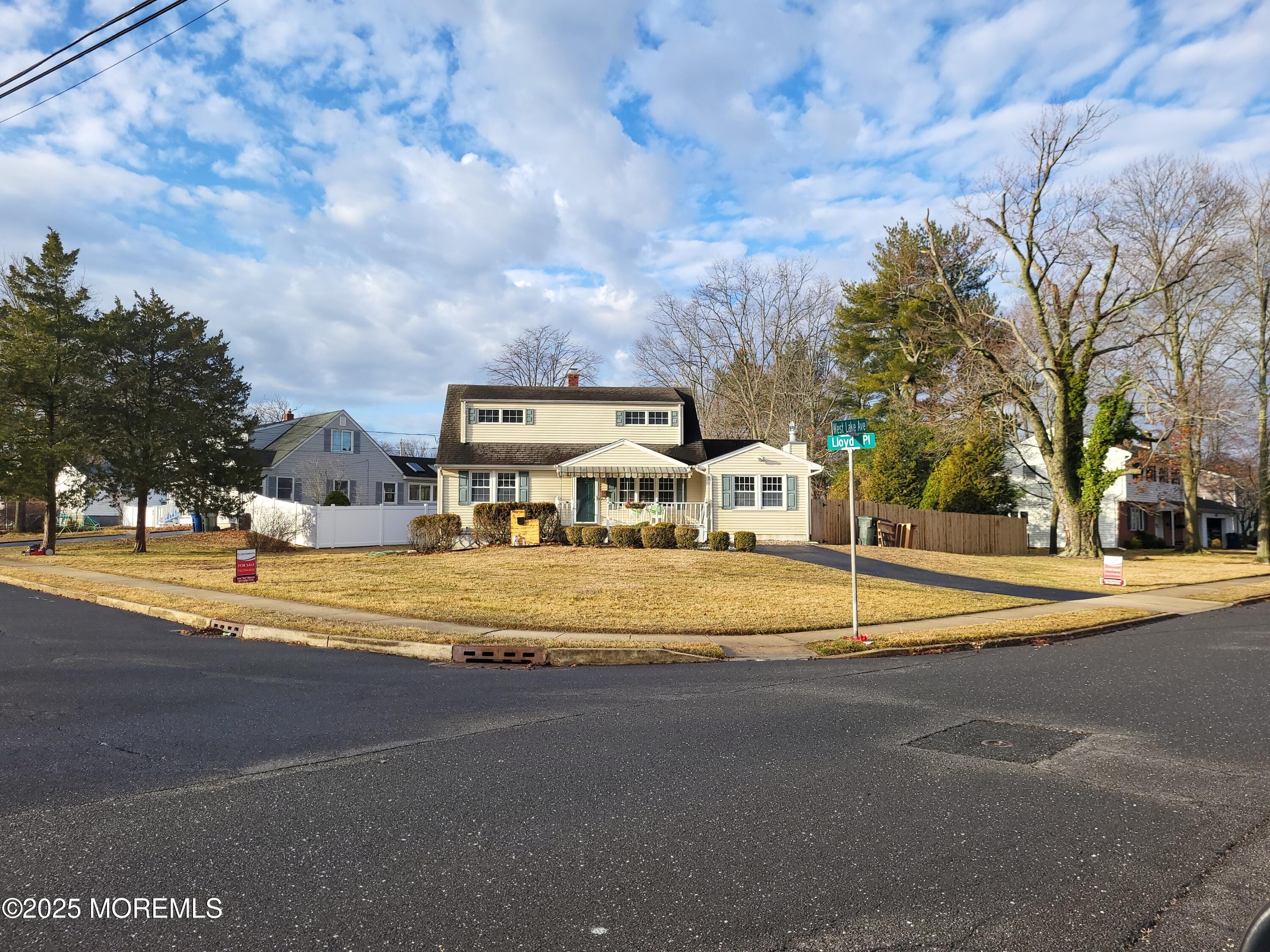 4 Lloyd Place Image 5