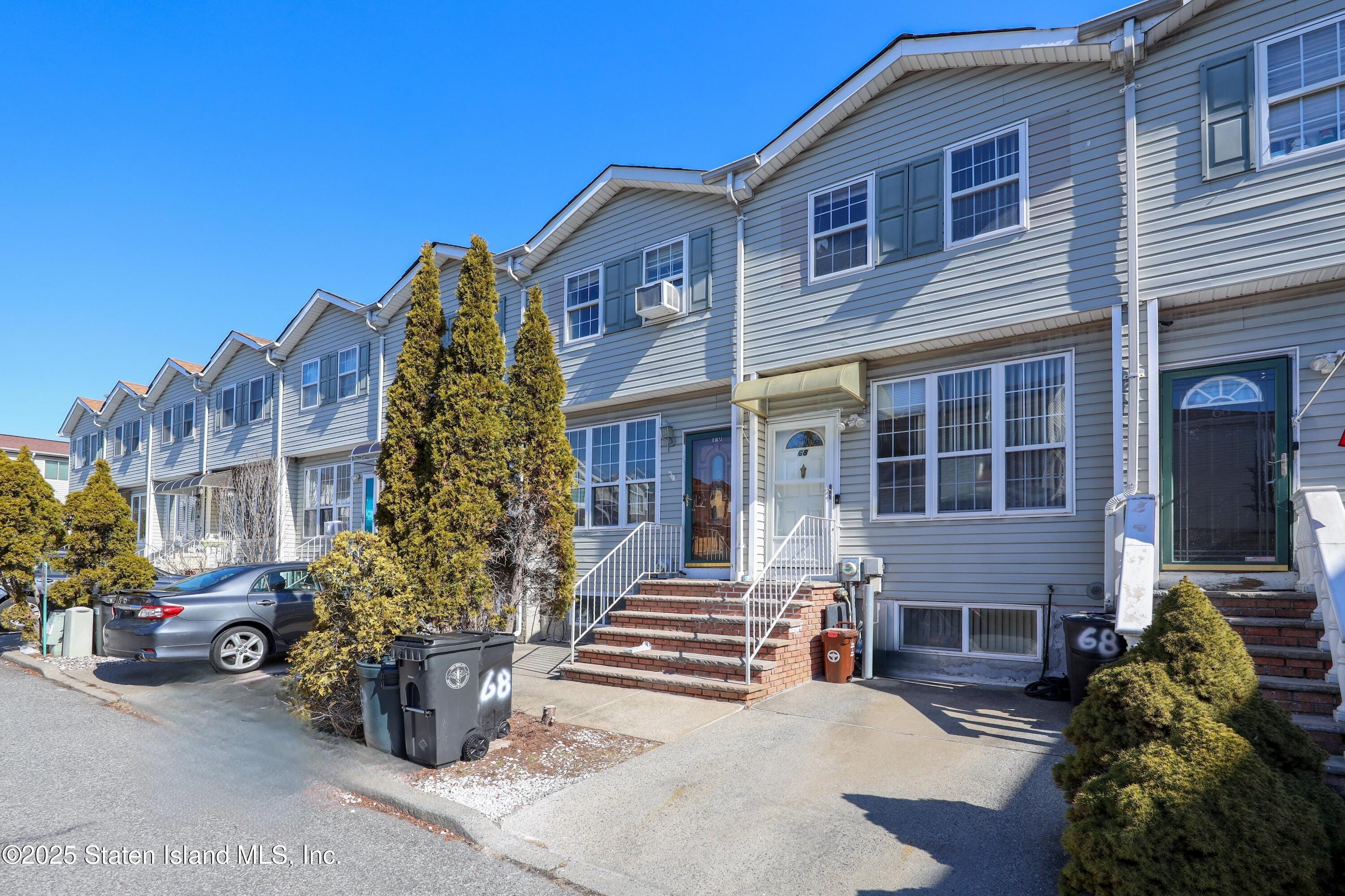 68 Hope Lane Image 4