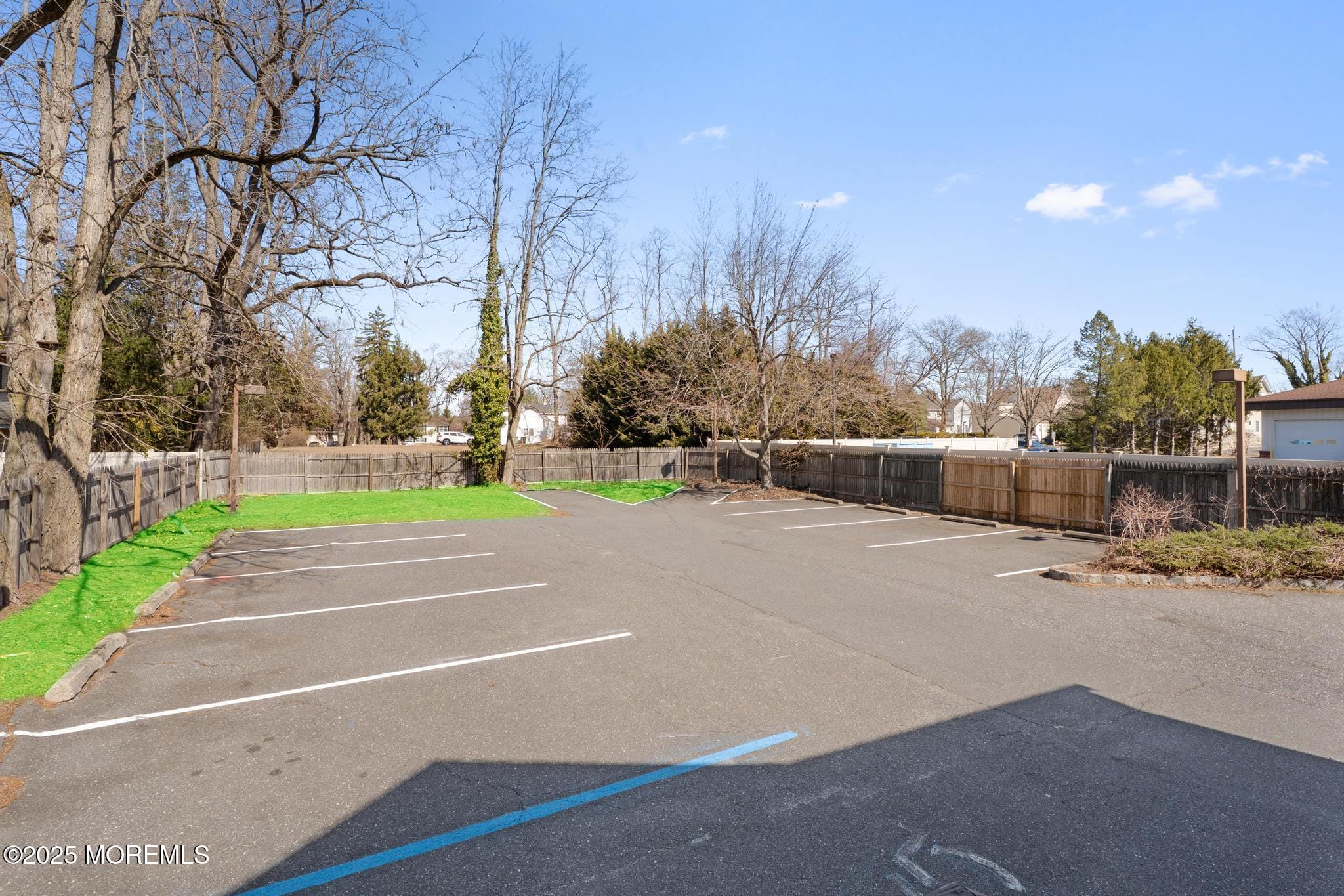 10 School Road Image 3