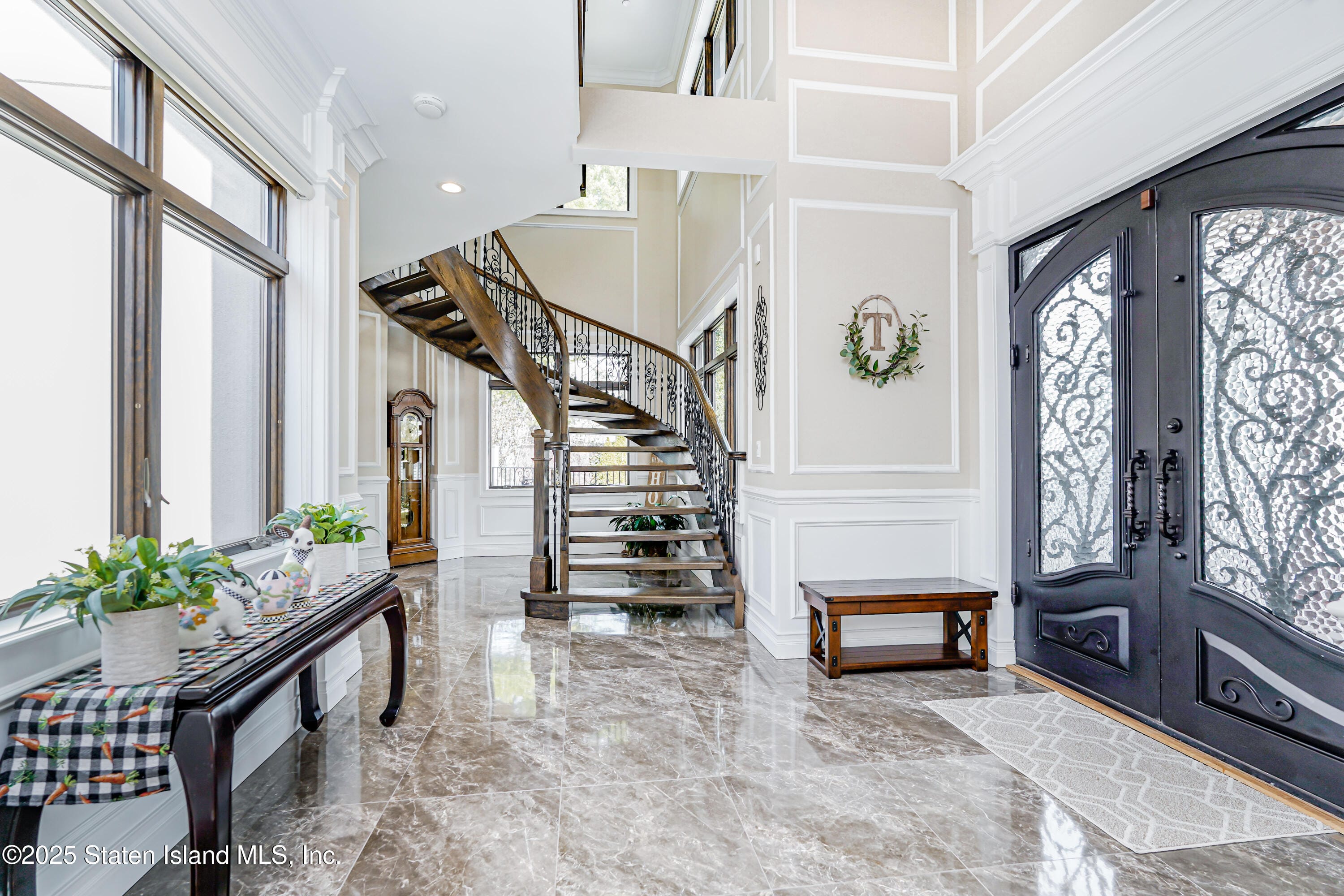 6233 Amboy Road Image 5