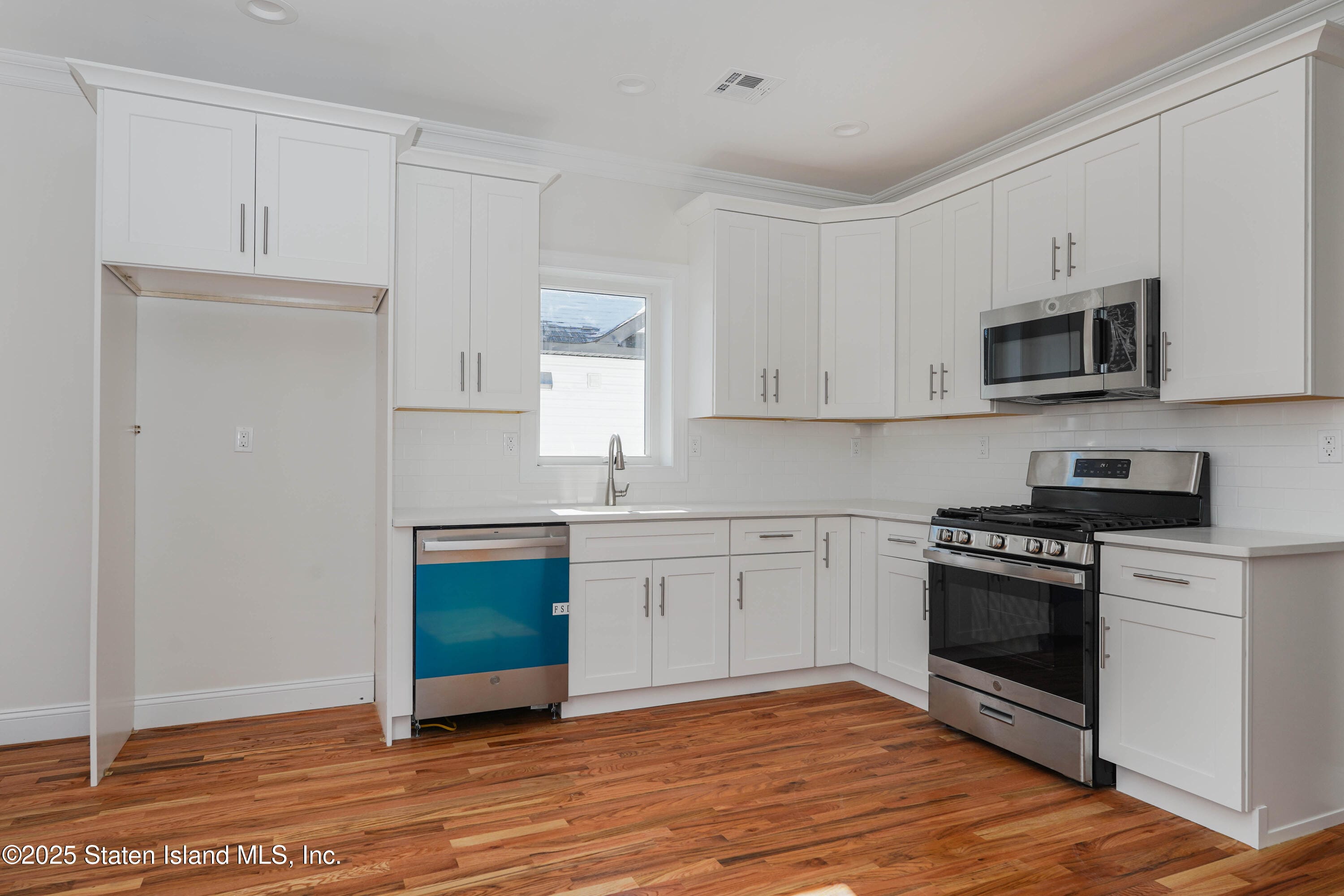 284 Eltingville Boulevard, Staten Island, NY, 10312 image 28