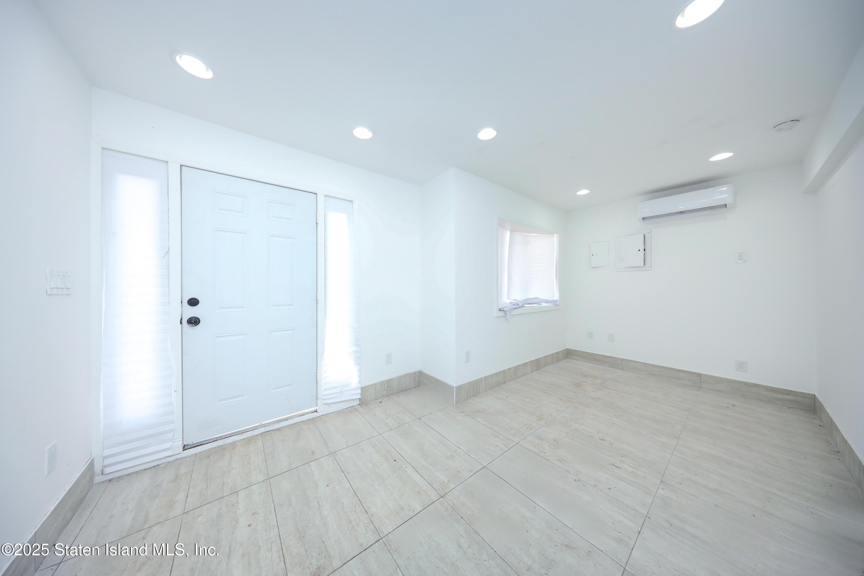 374 Billiou Street, Staten Island, NY, 10312 image 23