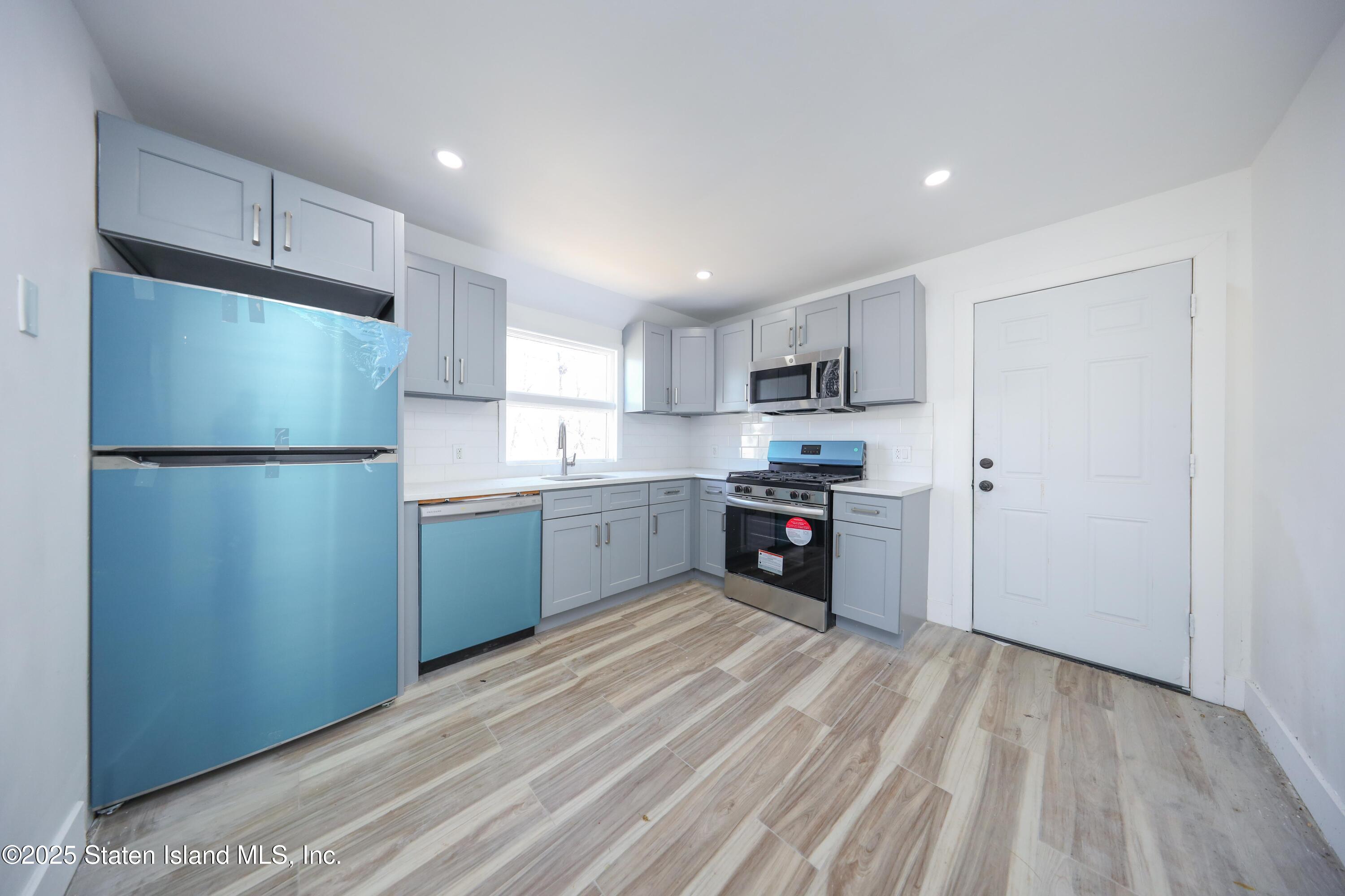 374 Billiou Street, Staten Island, NY, 10312 image 15