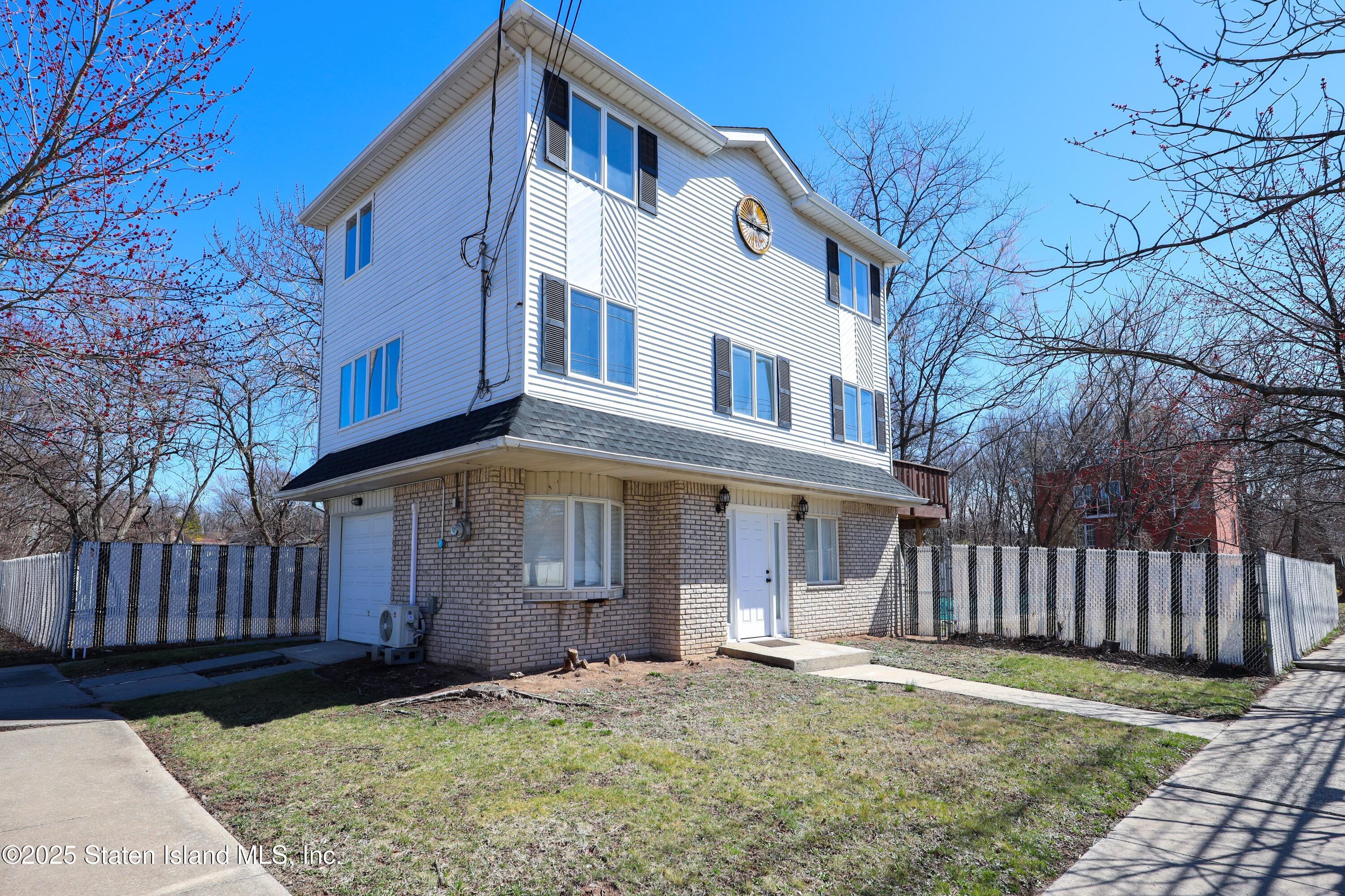 374 Billiou Street Image 2