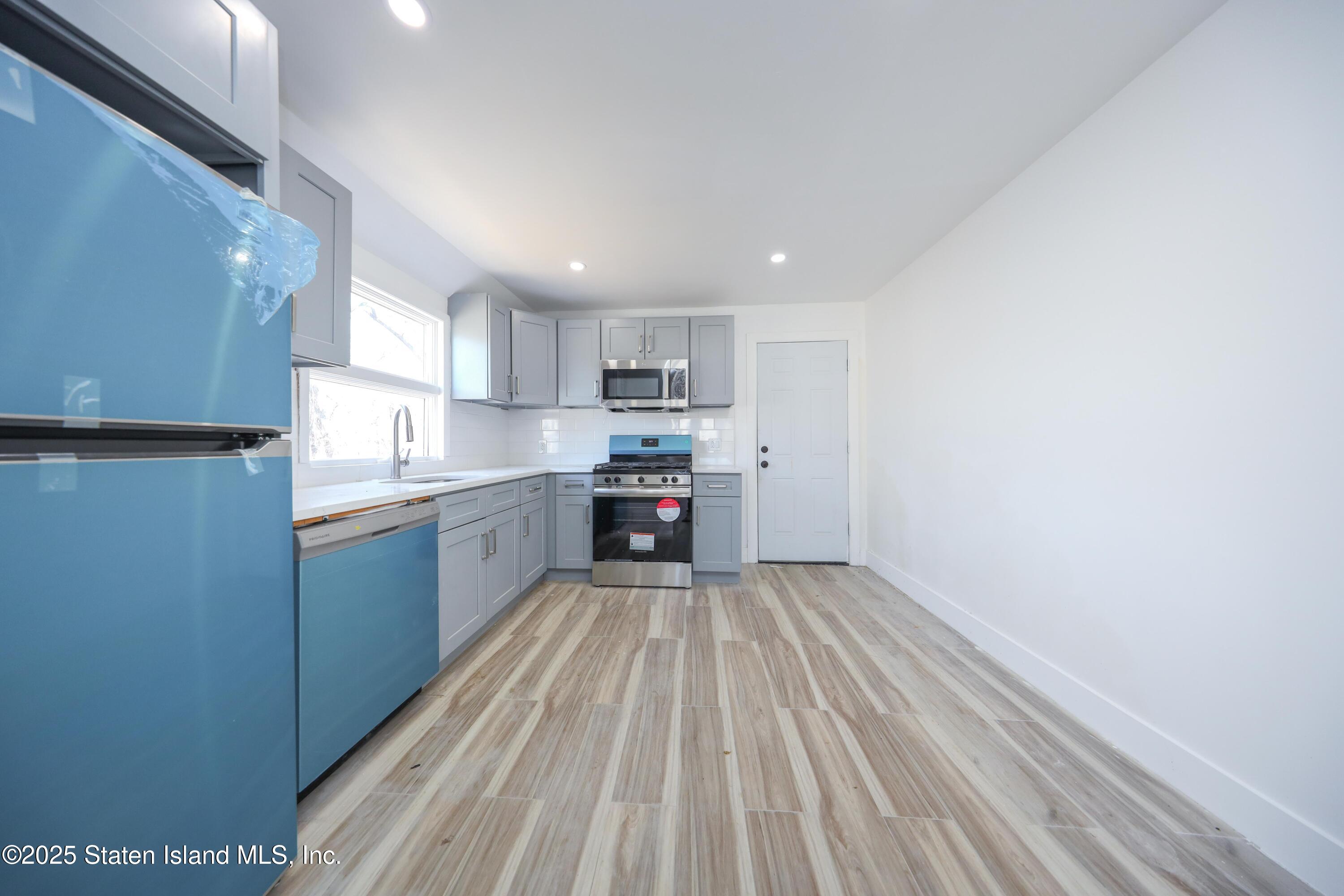 374 Billiou Street, Staten Island, NY, 10312 image 14