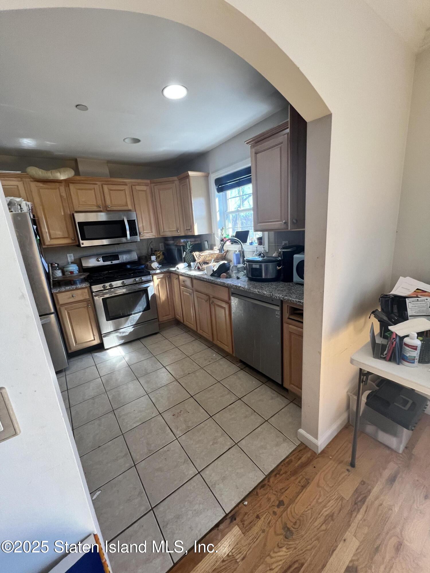 555 Van Duzer Street, Staten Island, NY, 10304 image 7