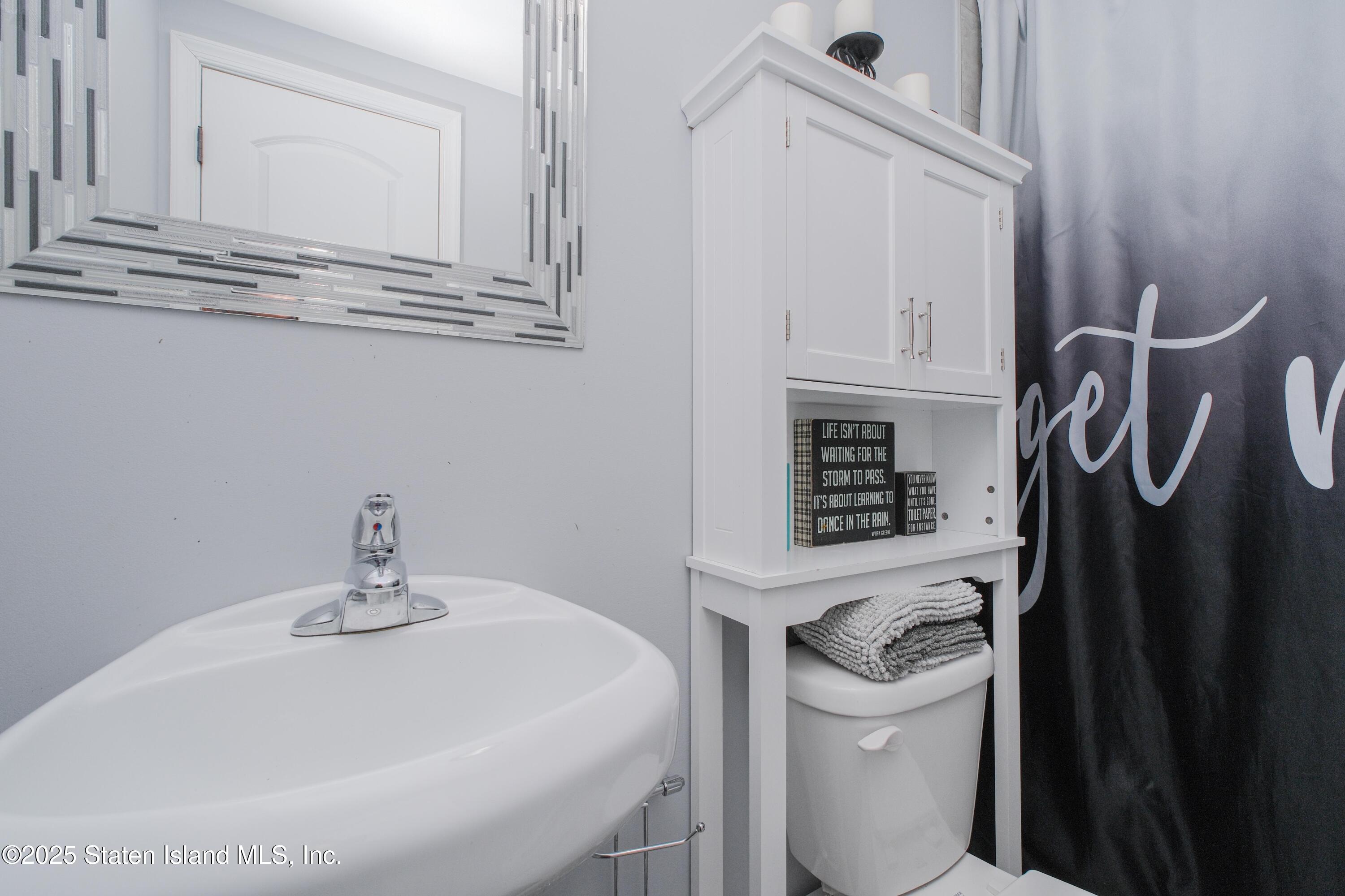 394 Clarke Avenue, Staten Island, NY, 10306 image 50