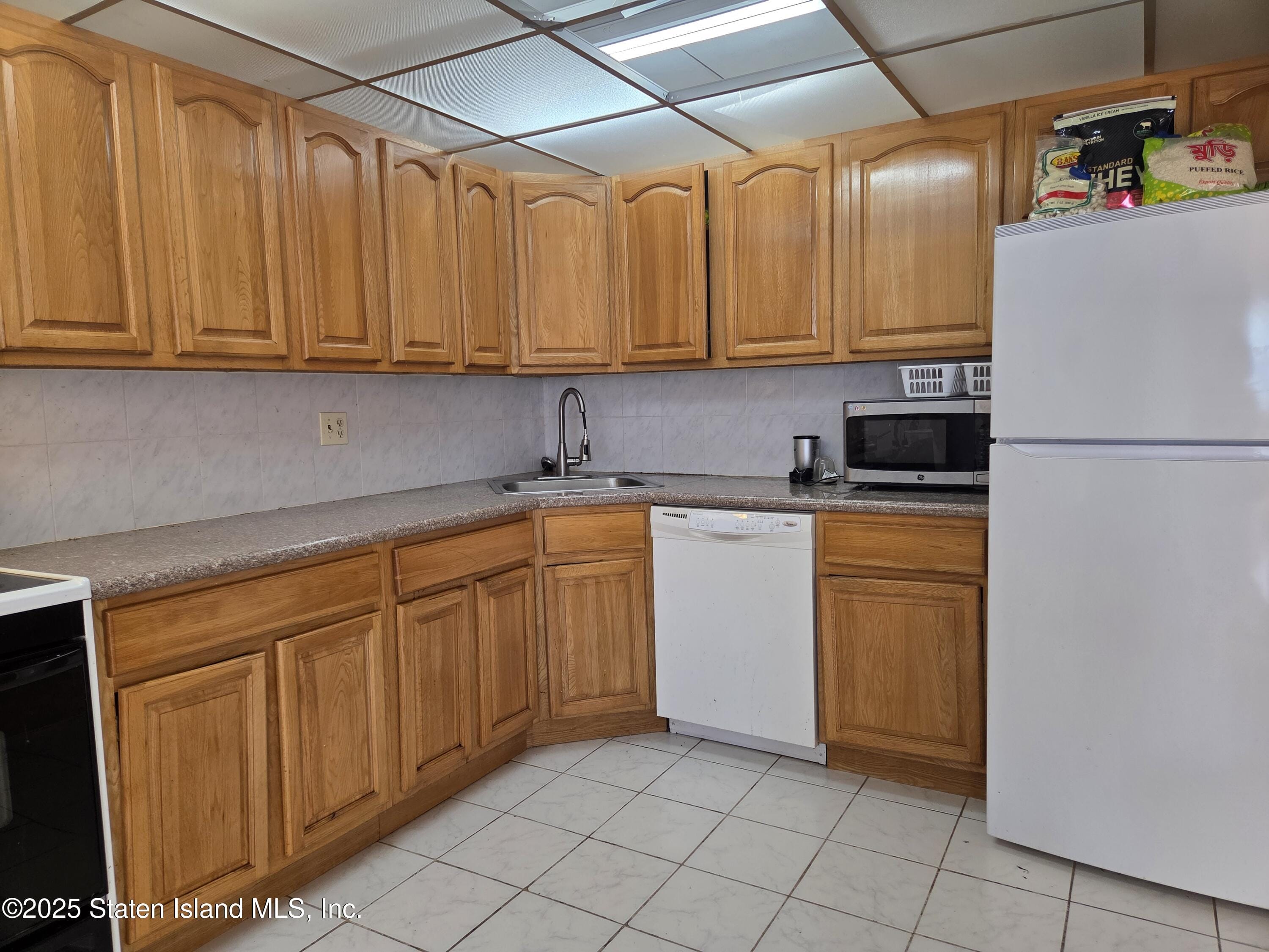 15 Kathy Place 3 A Image 3
