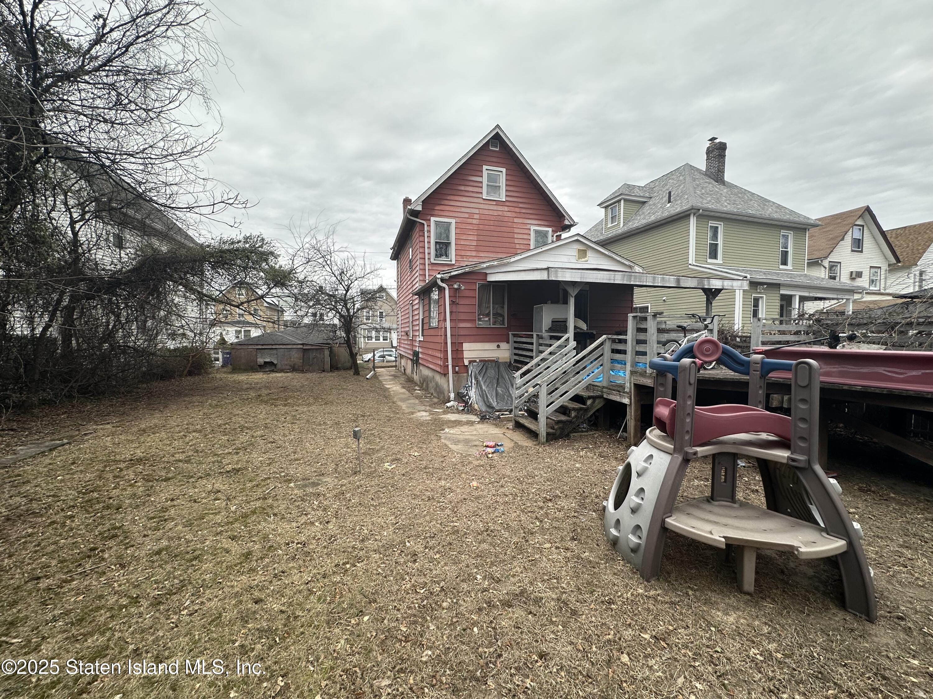 101 Lockman Avenue Image 3