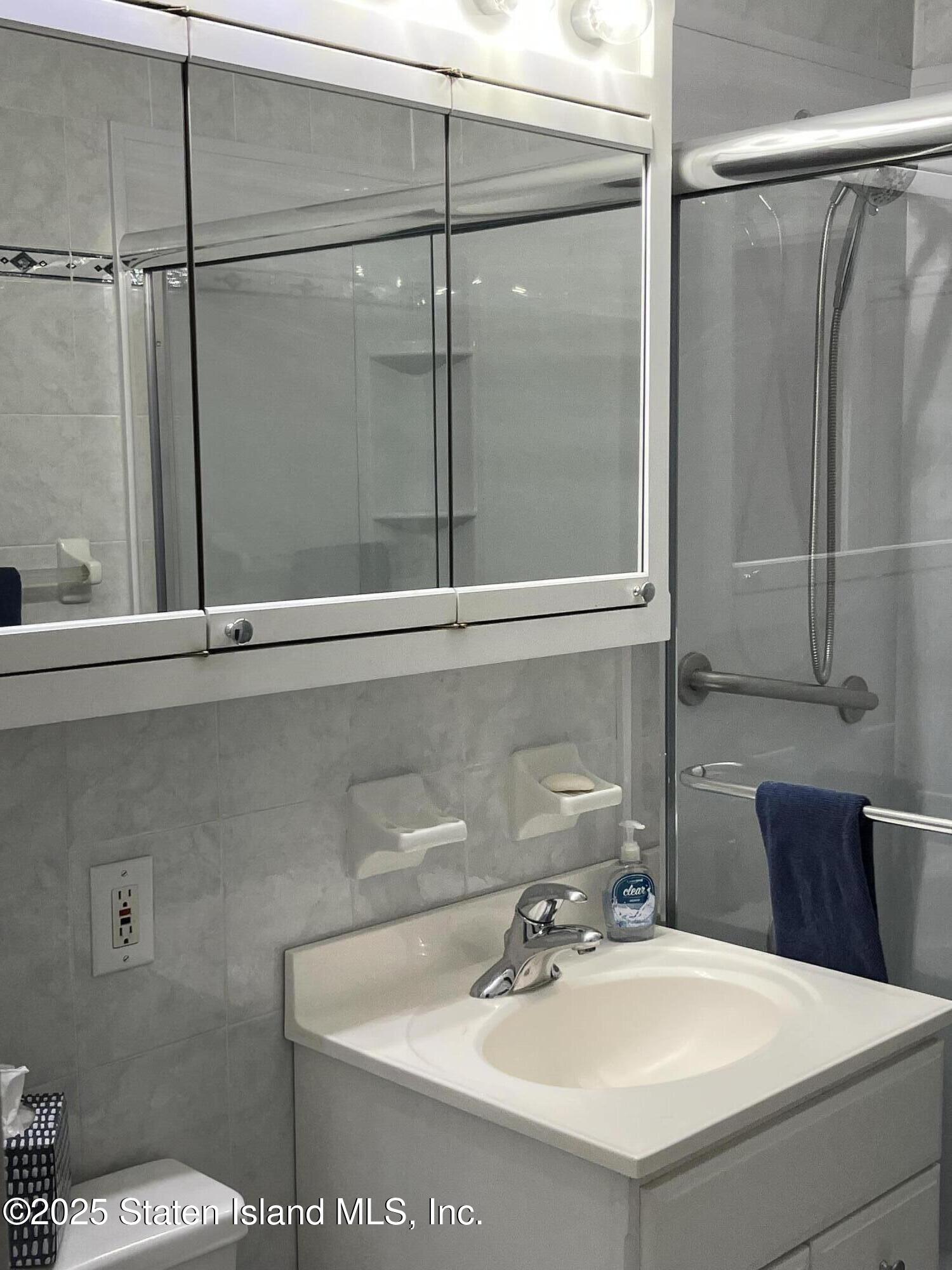 1000 Clove Road 2-O, Staten Island, NY, 10301 image 29