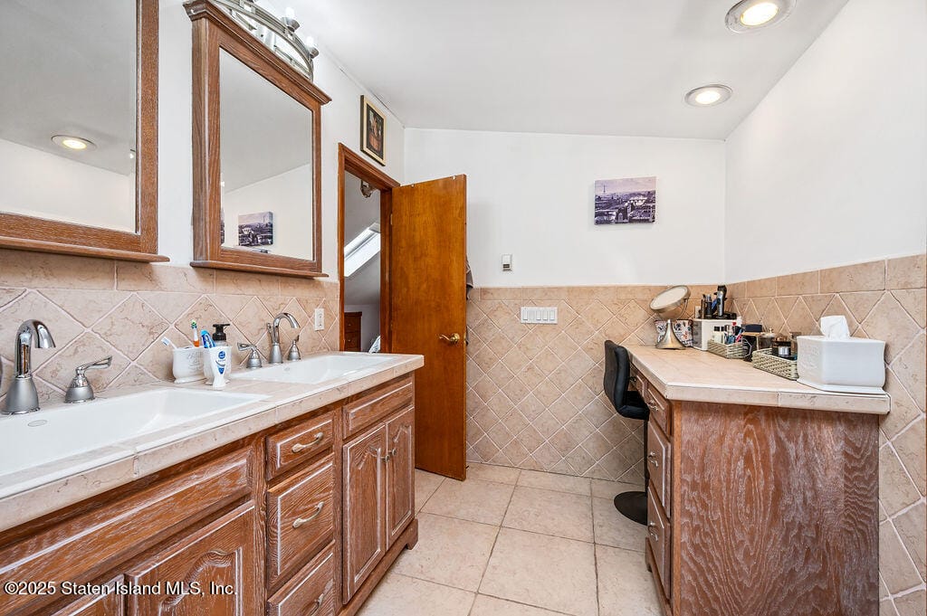 217 Bancroft Avenue, Staten Island, NY, 10306 image 37