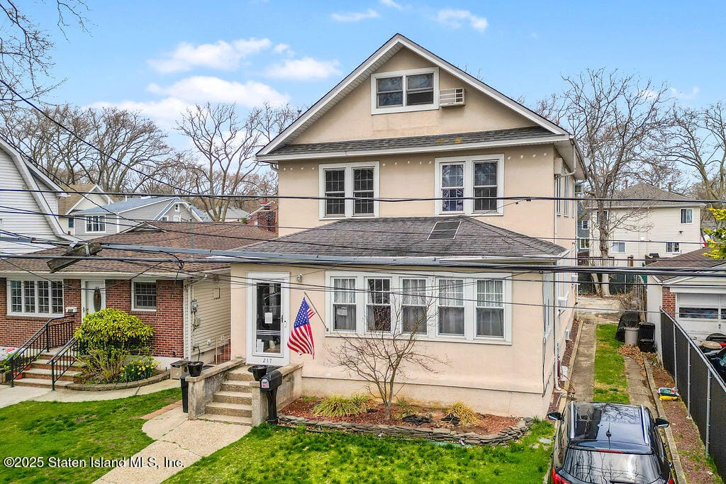 217 Bancroft Avenue Image 3