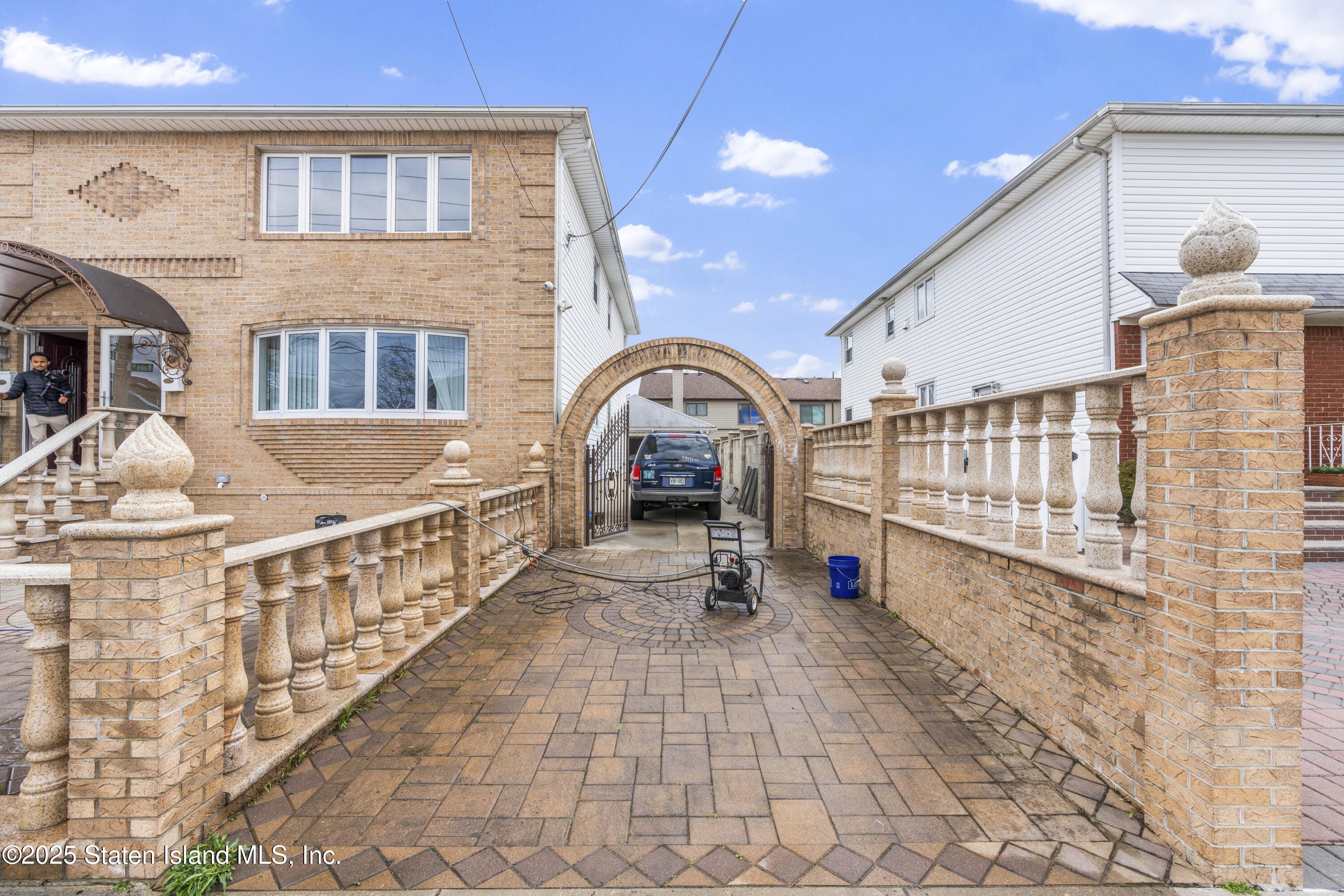 310 Baden Place Image 4